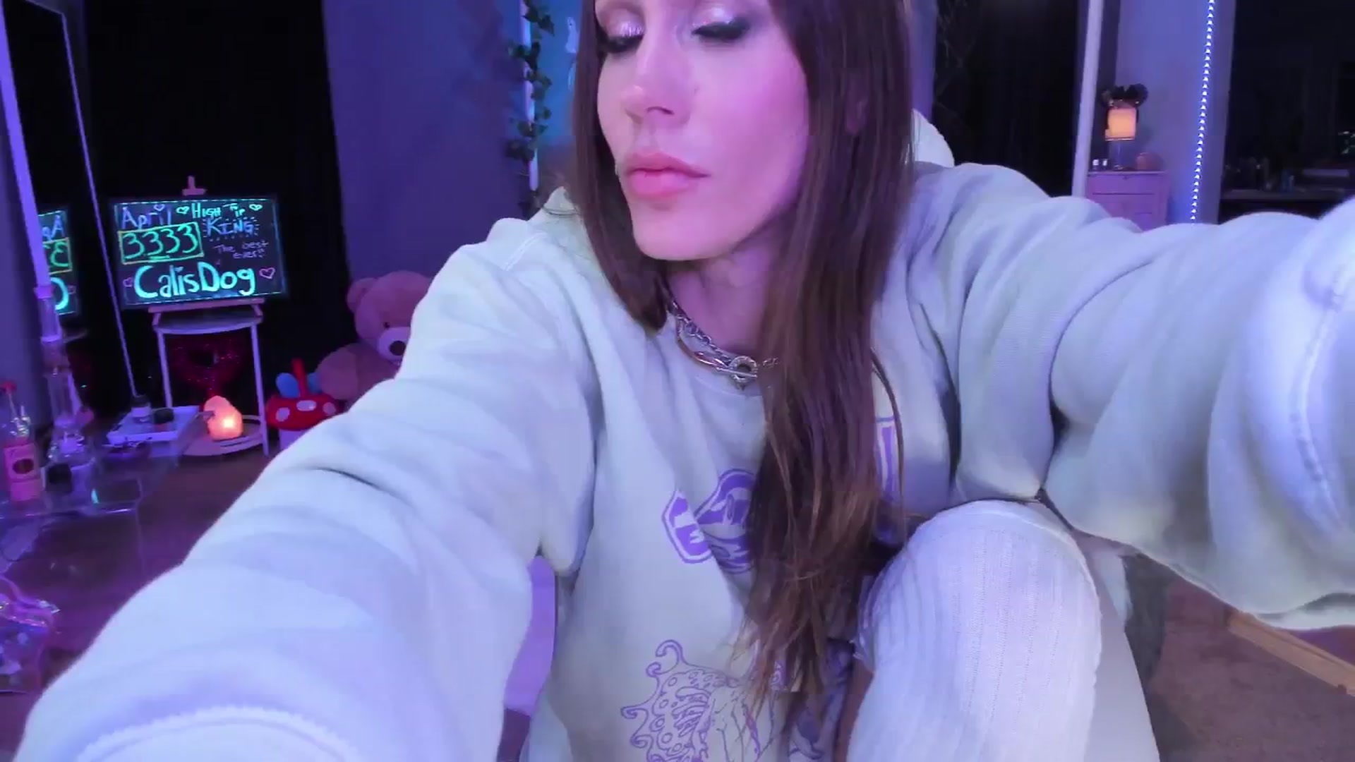 Gallery image thumbnail from CaliPassion's myfreecams stream on, 04/30/2025, 03:58 image 5 of 20