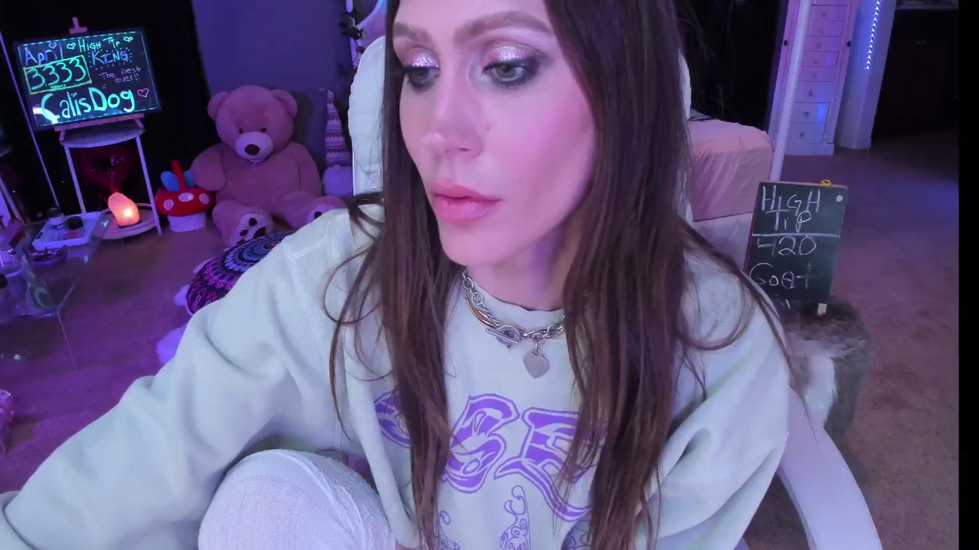 Gallery image thumbnail from CaliPassion's myfreecams stream on, 04/30/2025, 03:58 image 6 of 20