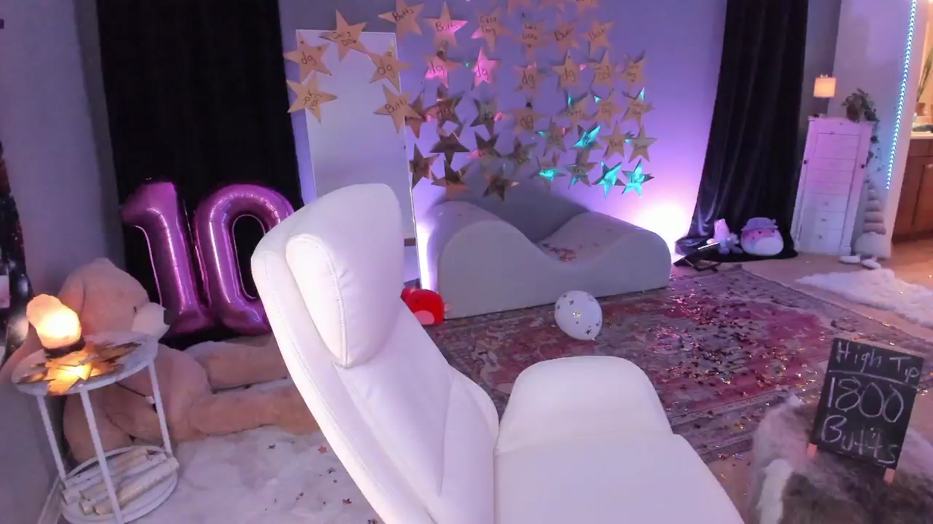 Gallery image thumbnail from CaliPassion's myfreecams stream on, 11/06/2025, 06:01 image 5 of 20