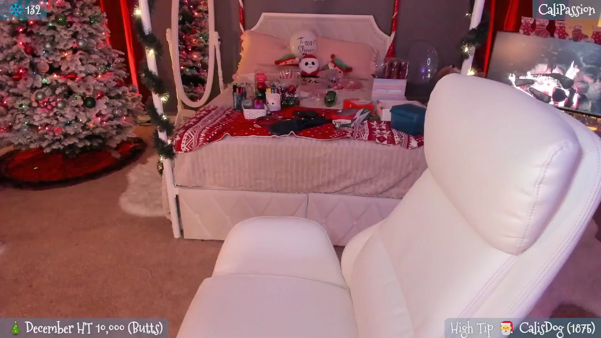 Gallery image thumbnail from CaliPassion's myfreecams stream on, 12/16/2025, 05:04 image 2 of 20
