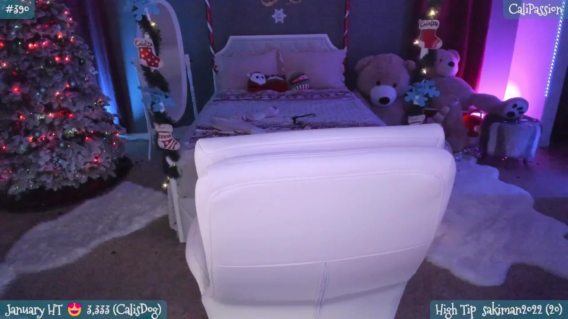 Gallery image thumbnail from CaliPassion's myfreecams stream on, 01/07/2026, 03:26 image 6 of 20
