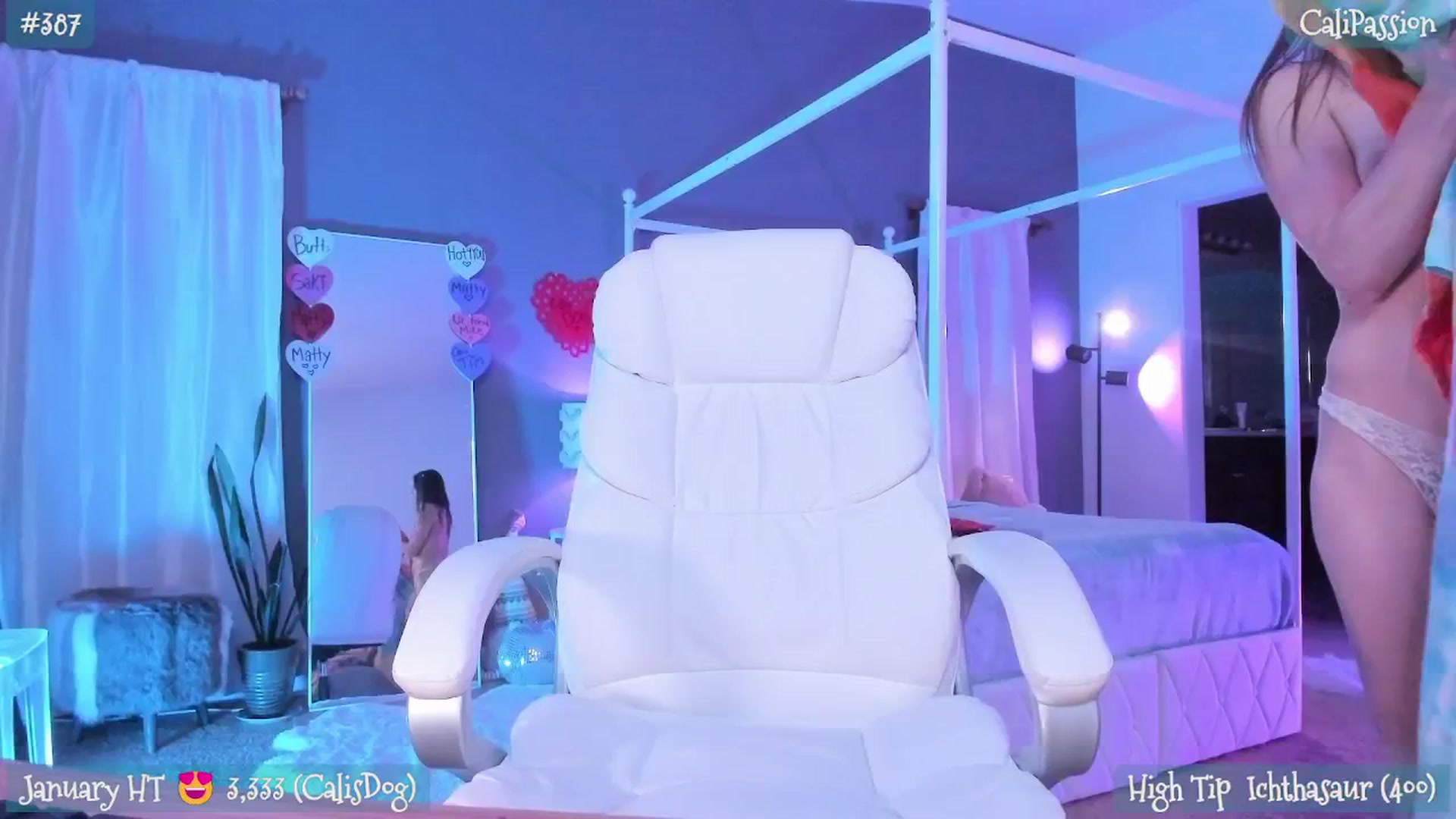 Gallery image thumbnail from CaliPassion's myfreecams stream on, 01/29/2026, 05:14 image 15 of 20