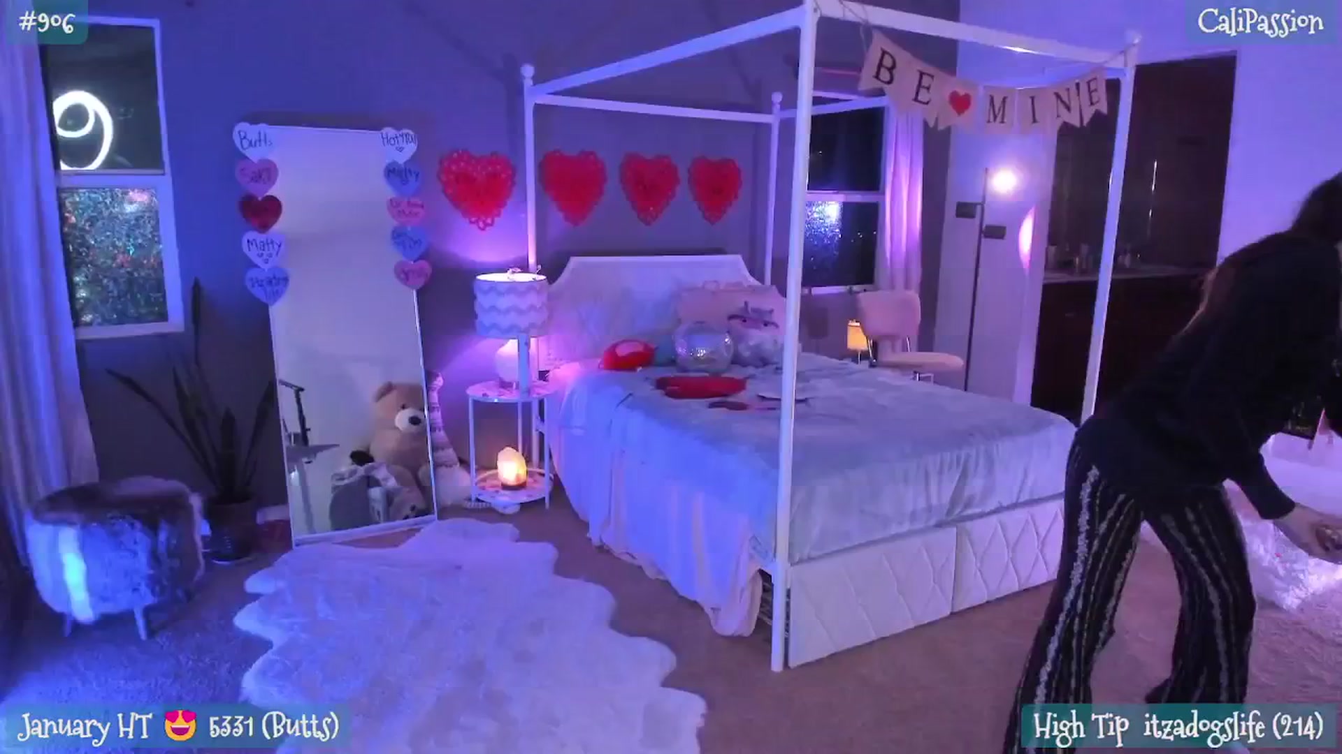 Gallery image thumbnail from CaliPassion's myfreecams stream on, 02/03/2026, 06:21 image 6 of 20