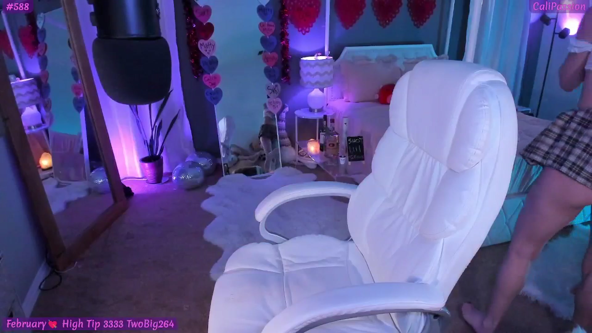 Gallery image thumbnail from CaliPassion's myfreecams stream on, 02/24/2026, 05:15 image 4 of 20