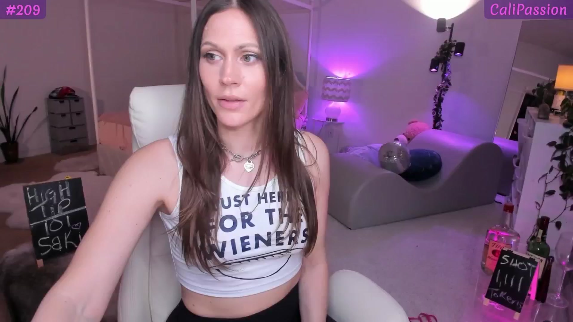 Gallery image thumbnail from CaliPassion's myfreecams stream on, 03/06/2026, 04:36 image 16 of 20