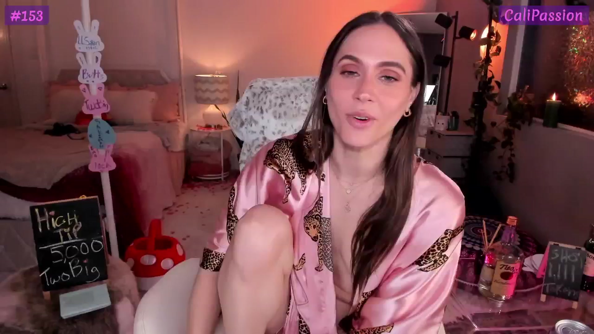 Gallery image thumbnail from CaliPassion's myfreecams stream on, 04/08/2026, 06:44 image 6 of 20