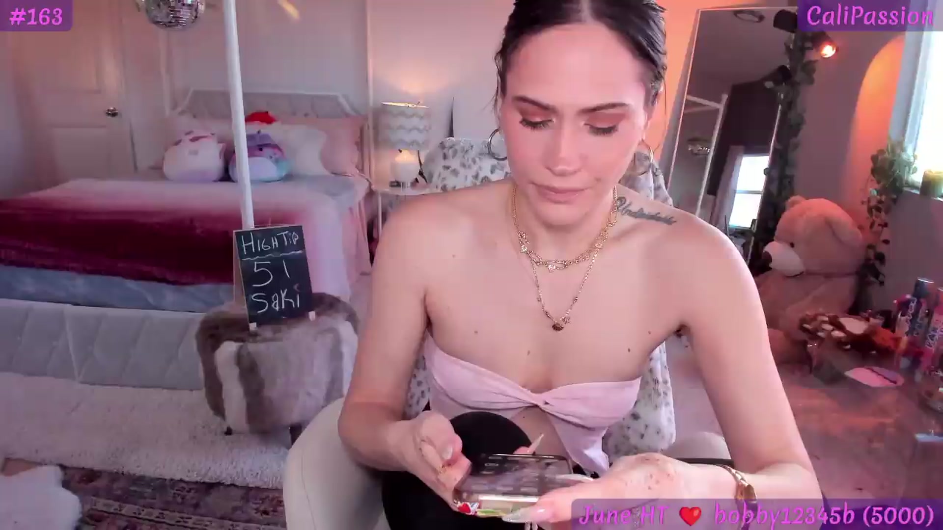 Gallery image thumbnail from CaliPassion's myfreecams stream on, 06/05/2026, 02:54 image 19 of 20