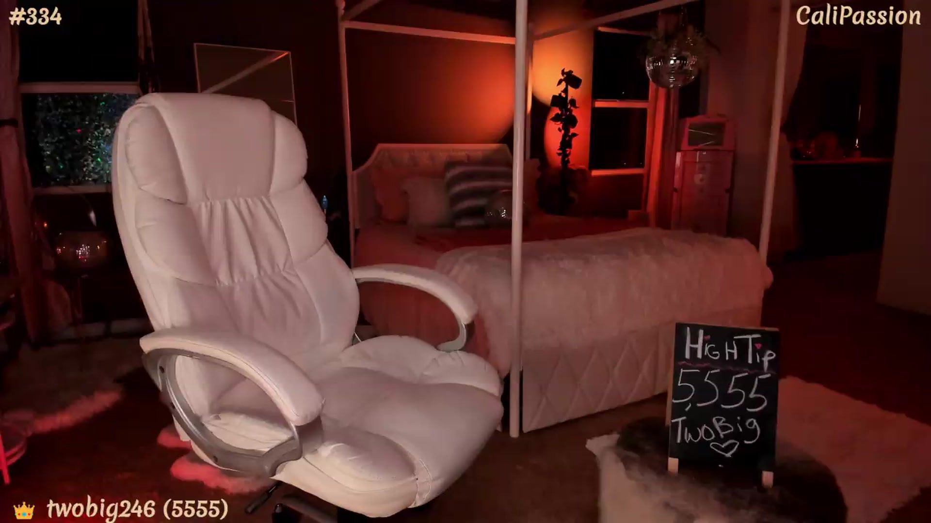 Gallery image thumbnail from CaliPassion's myfreecams stream on, 08/14/2026, 05:34 image 19 of 20