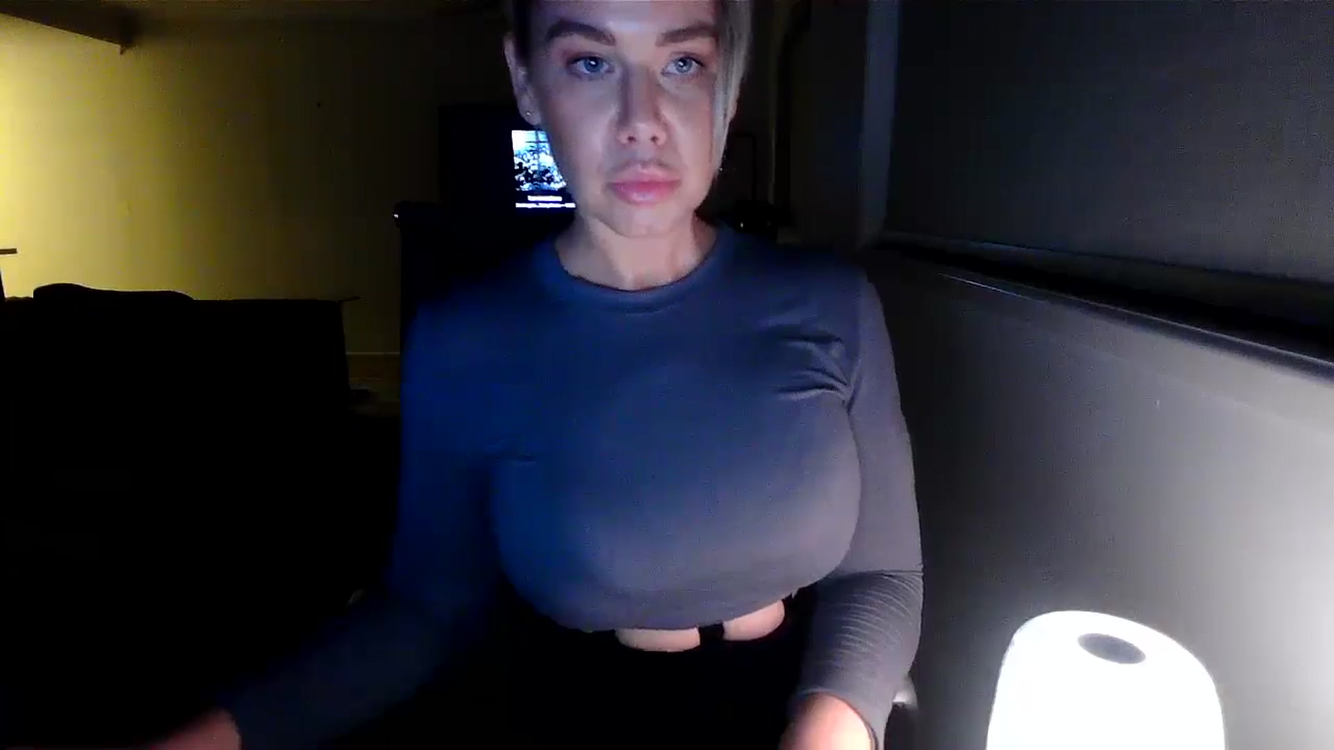 Gallery image thumbnail from Cali_Jones's myfreecams stream on, 05/18/2024, 12:42 image 13 of 20