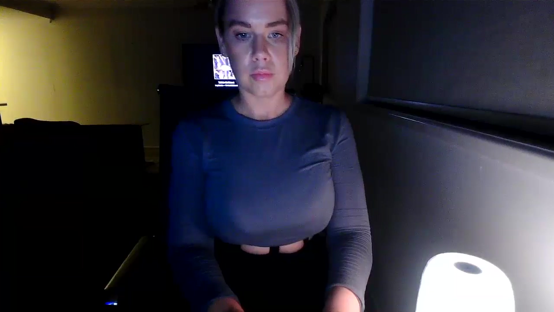 Gallery image thumbnail from Cali_Jones's myfreecams stream on, 05/18/2024, 12:42 image 10 of 20