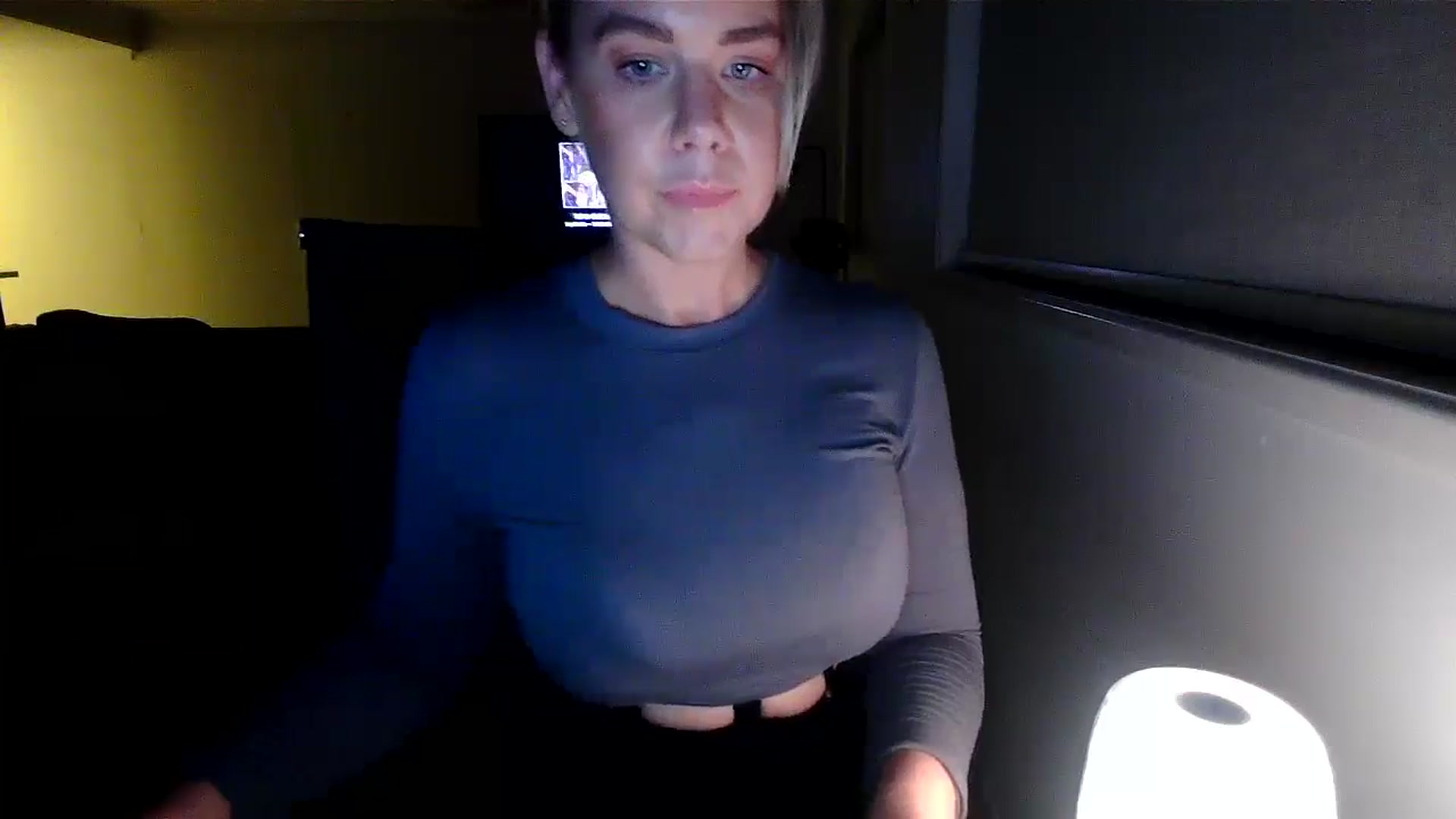 Gallery image thumbnail from Cali_Jones's myfreecams stream on, 05/18/2024, 12:42 image 12 of 20