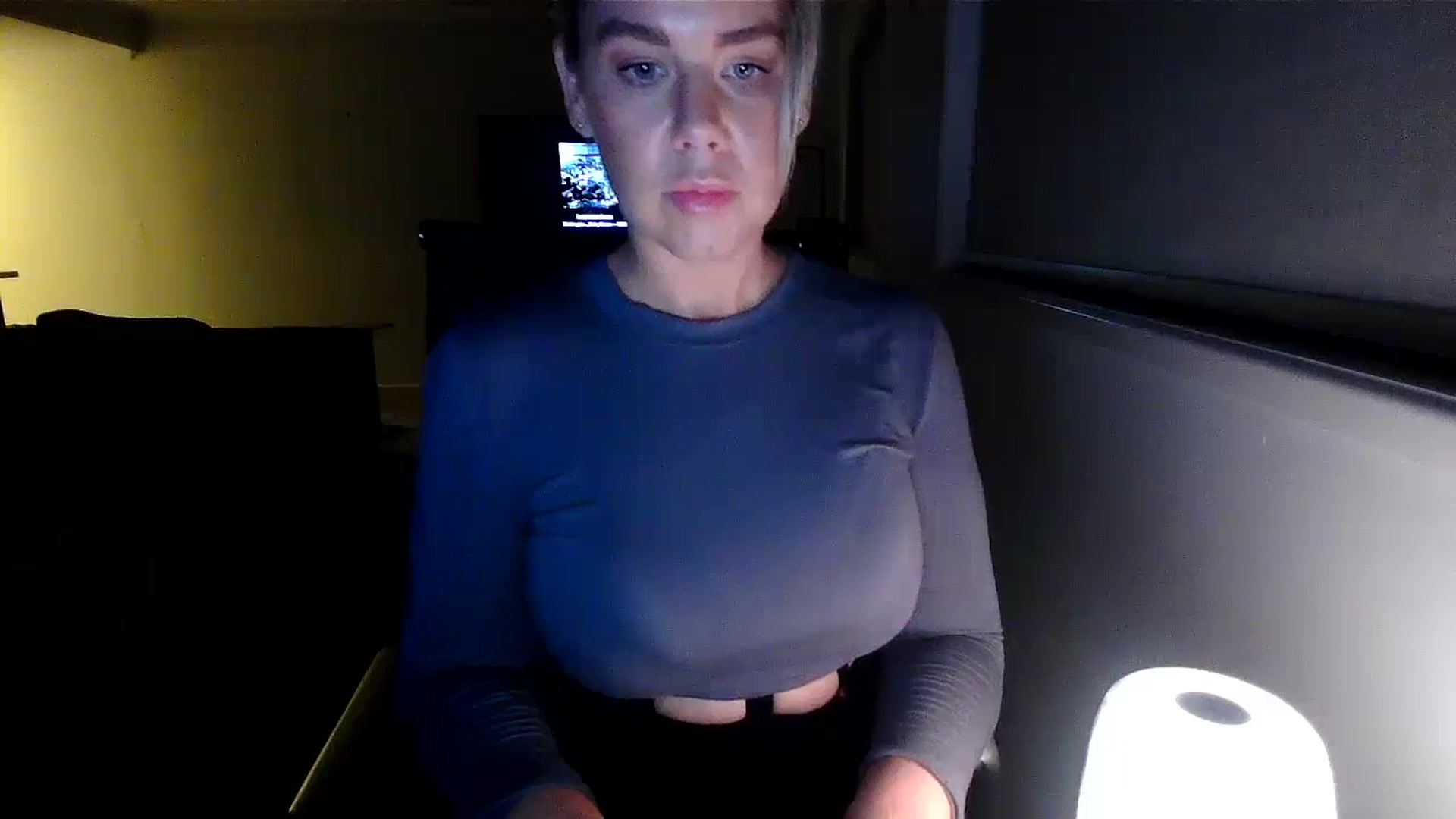 Gallery image thumbnail from Cali_Jones's myfreecams stream on, 05/18/2024, 12:42 image 14 of 20