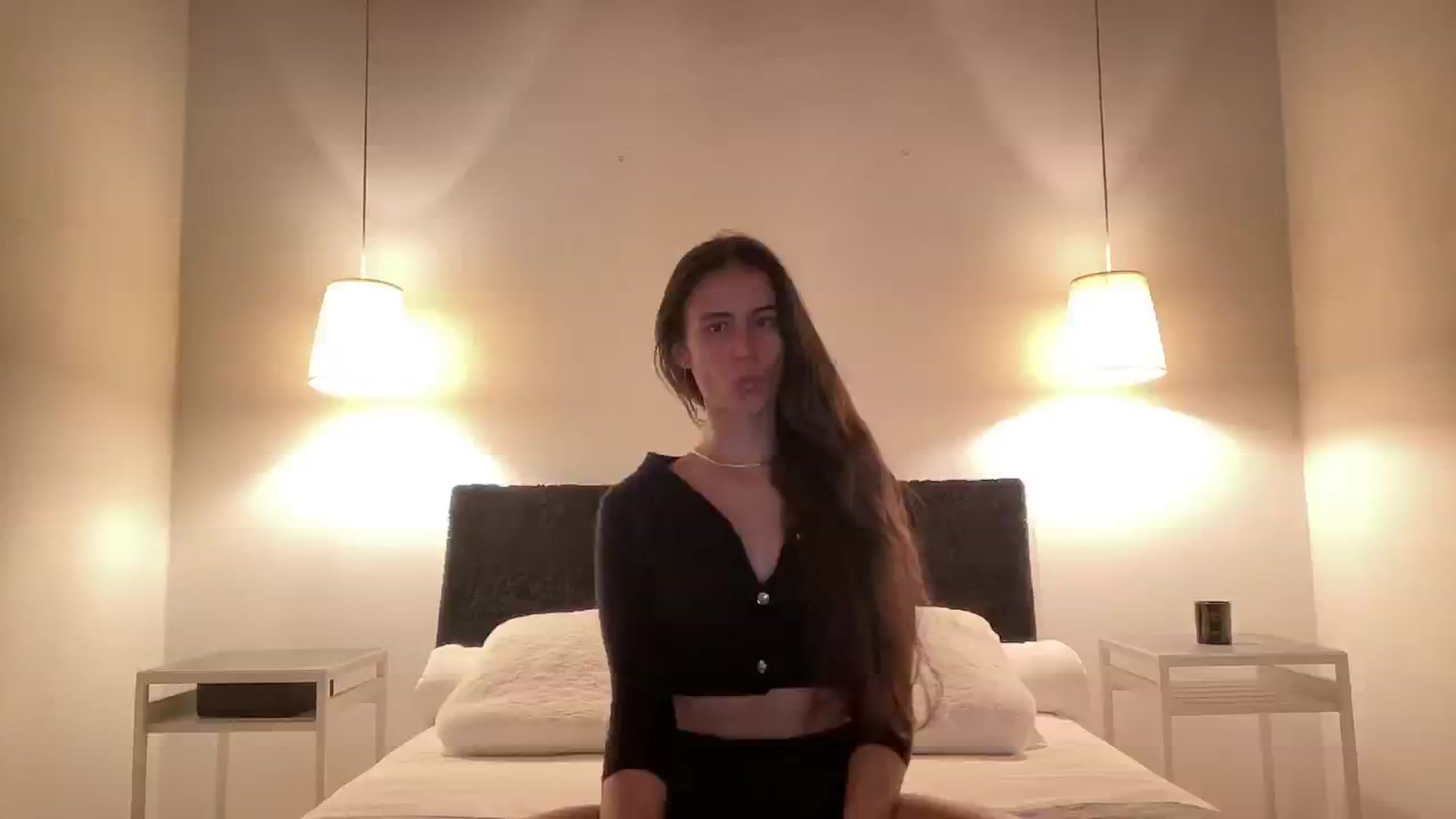 Gallery image thumbnail from Cali_Ode's myfreecams stream on, 02/11/2025, 19:35 image 18 of 20