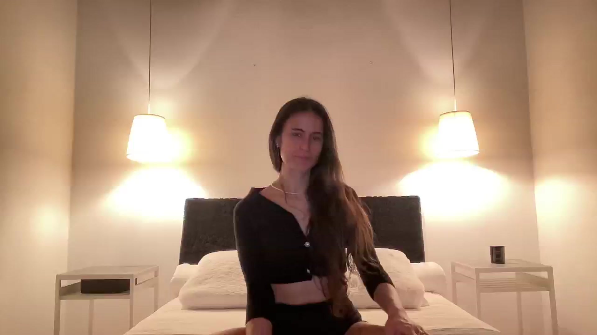 Gallery image thumbnail from Cali_Ode's myfreecams stream on, 02/11/2025, 19:35 image 8 of 20