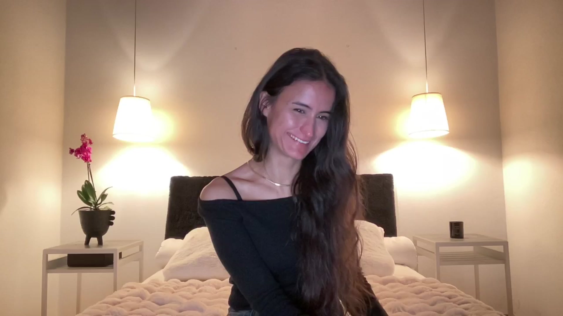 Gallery image thumbnail from Cali_Ode's myfreecams stream on, 03/03/2025, 07:43 image 16 of 20