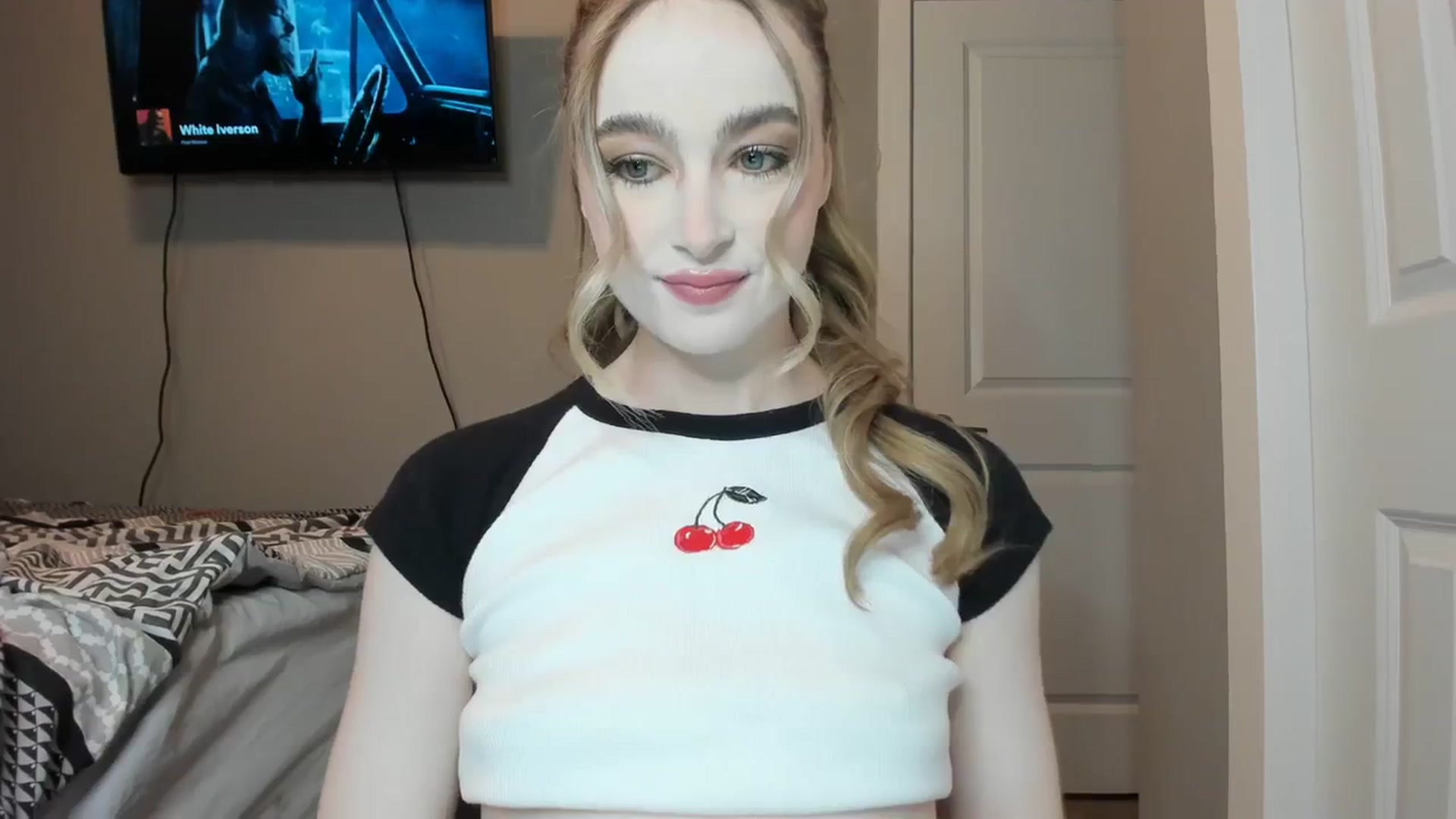 Gallery image thumbnail from Caliii's myfreecams stream on, 12/18/2023, 15:50 image 15 of 20