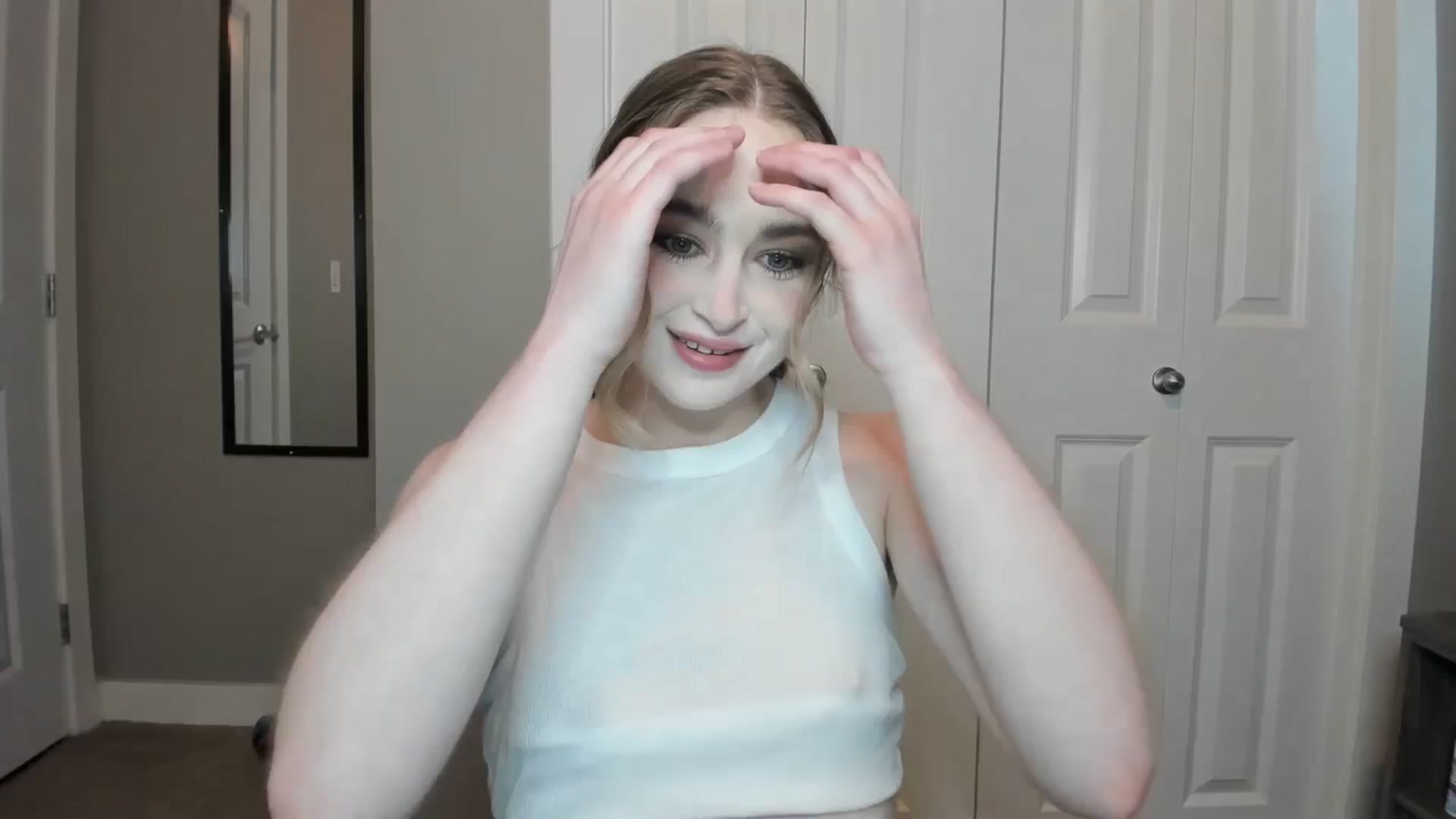Gallery image thumbnail from Caliii's myfreecams stream on, 12/19/2023, 19:42 image 20 of 20
