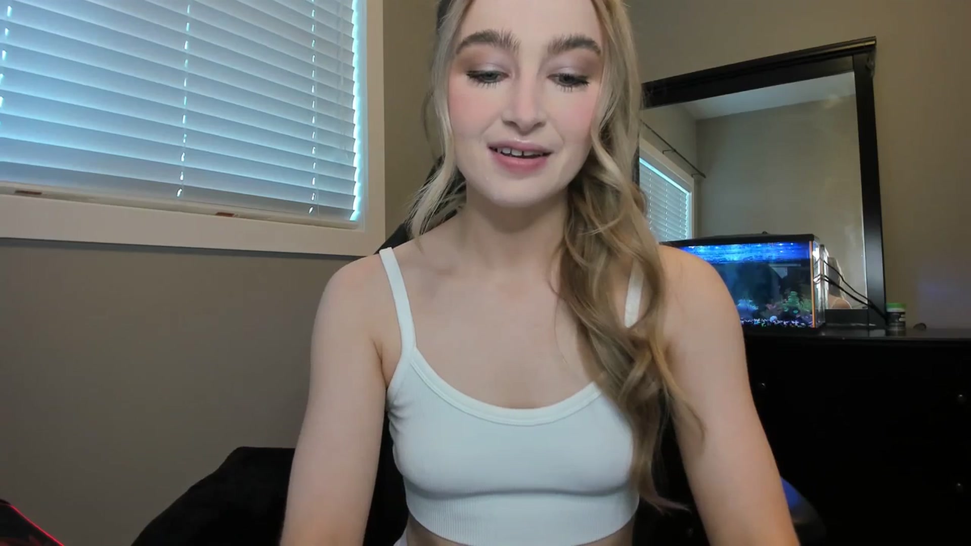 Gallery image thumbnail from Caliii's myfreecams stream on, 01/16/2024, 17:42 image 2 of 20