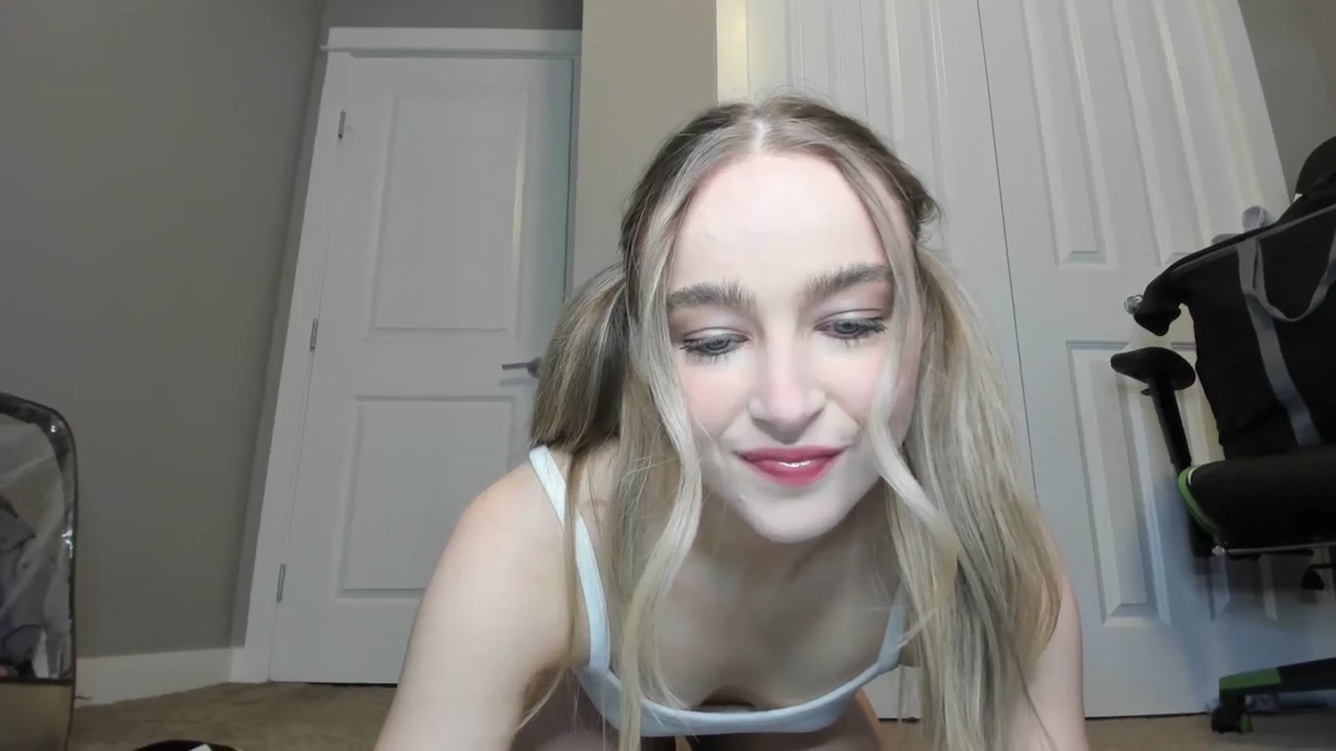 Gallery image thumbnail from Caliii's myfreecams stream on, 01/16/2024, 17:42 image 20 of 20