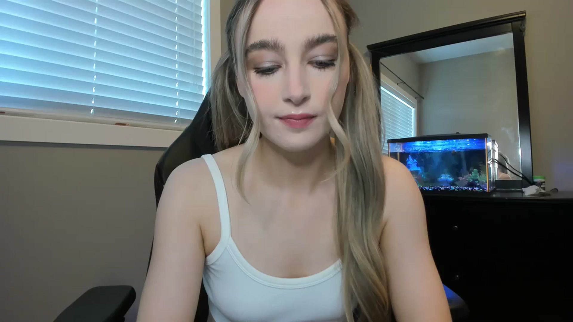 Gallery image thumbnail from Caliii's myfreecams stream on, 01/16/2024, 18:39 image 1 of 20