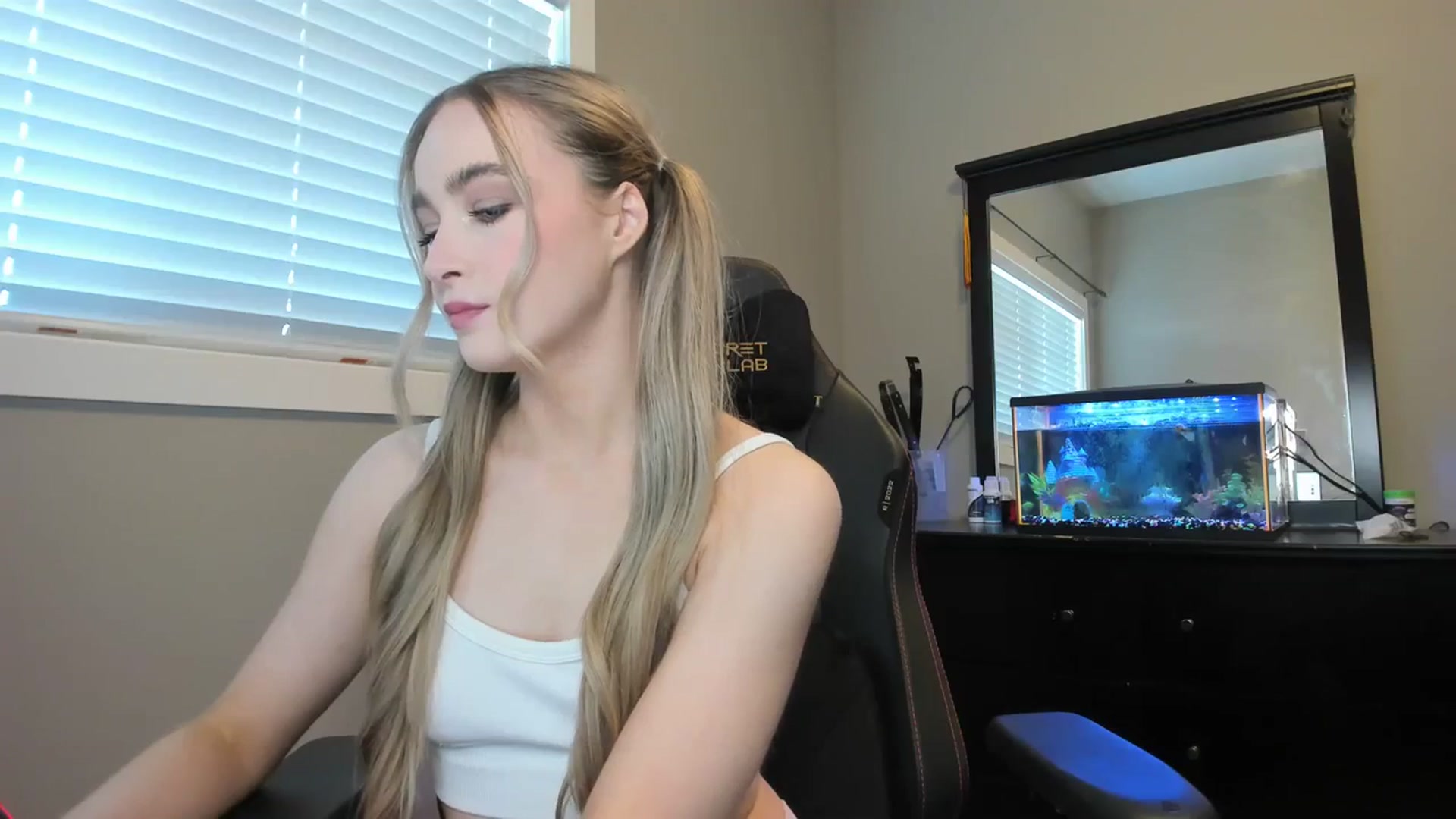 Gallery image thumbnail from Caliii's myfreecams stream on, 01/16/2024, 18:39 image 13 of 20