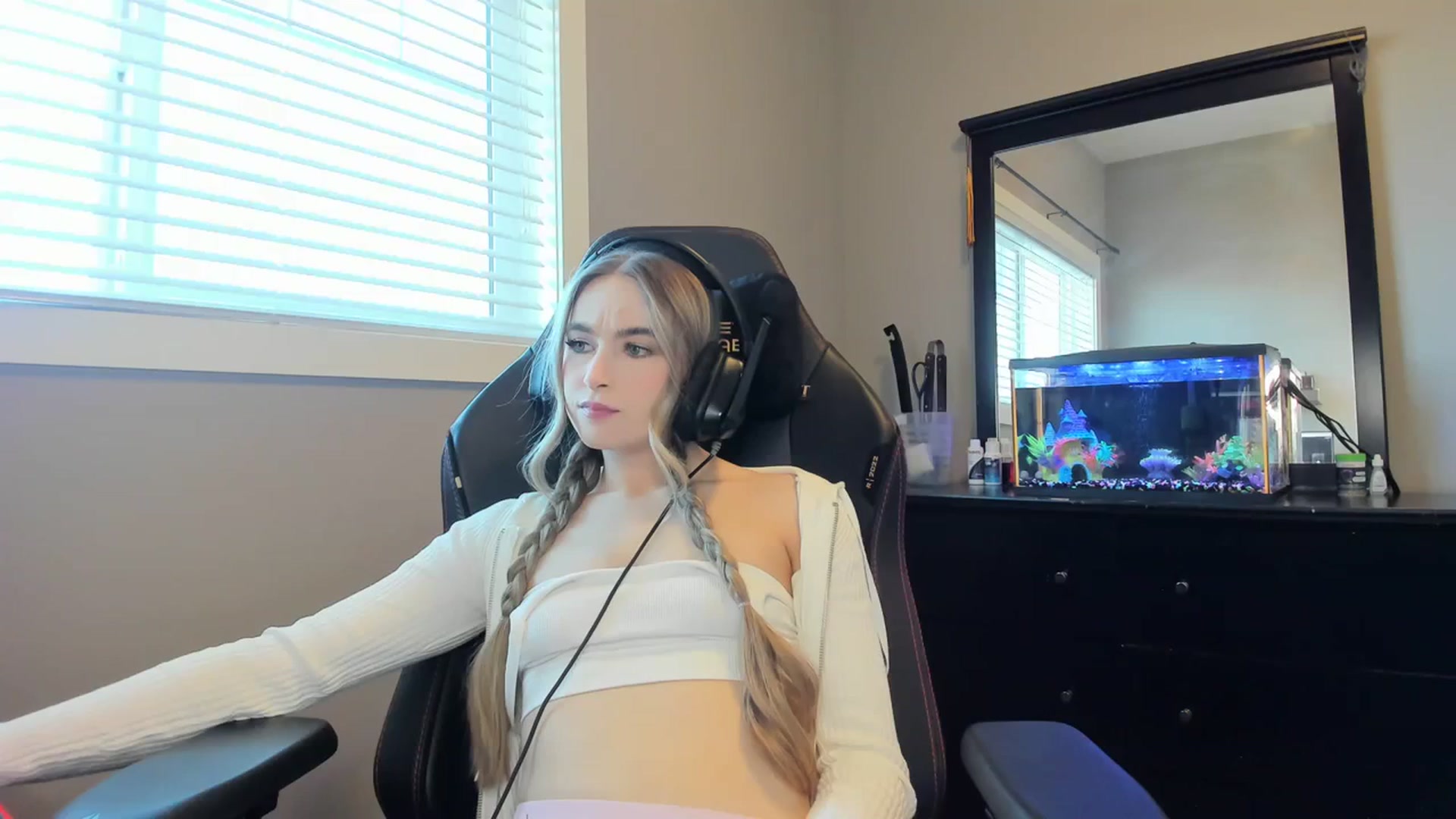 Gallery image thumbnail from Caliii's myfreecams stream on, 02/01/2024, 18:04 image 6 of 20