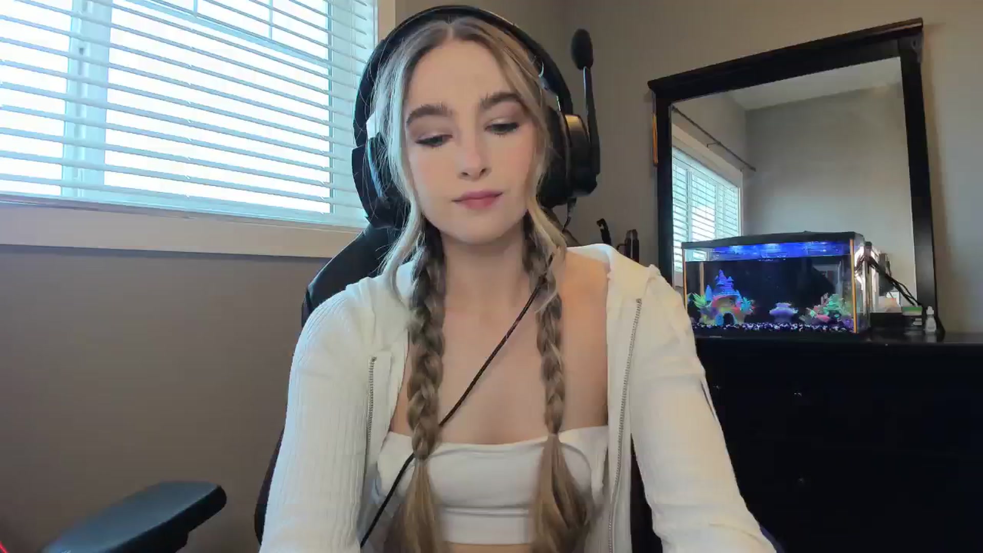 Gallery image thumbnail from Caliii's myfreecams stream on, 02/01/2024, 18:04 image 1 of 20