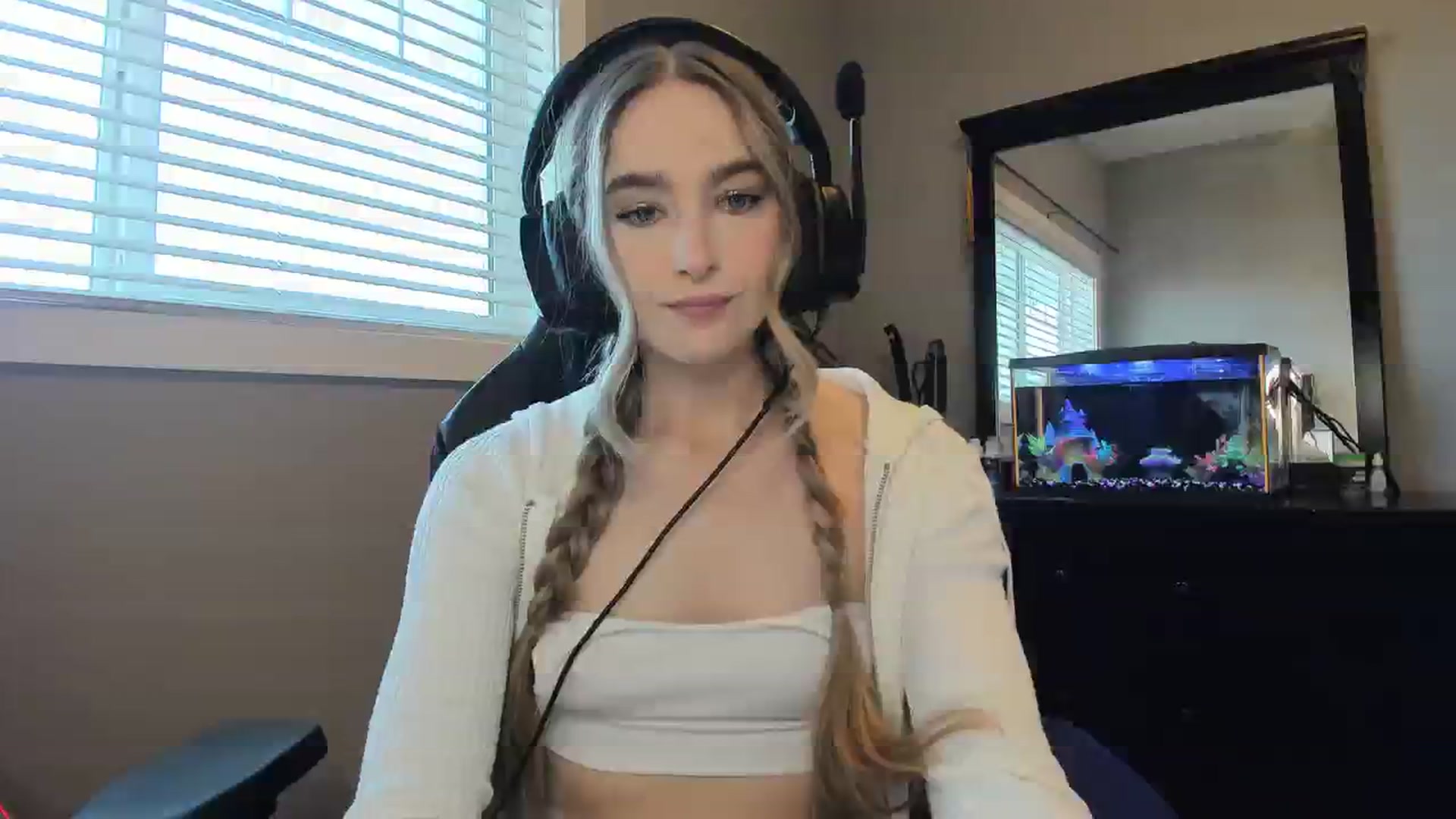 Gallery image thumbnail from Caliii's myfreecams stream on, 02/01/2024, 18:04 image 14 of 20
