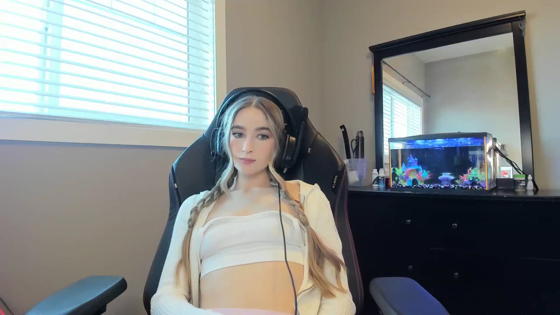 Gallery image thumbnail from Caliii's myfreecams stream on, 02/01/2024, 18:04 image 7 of 20