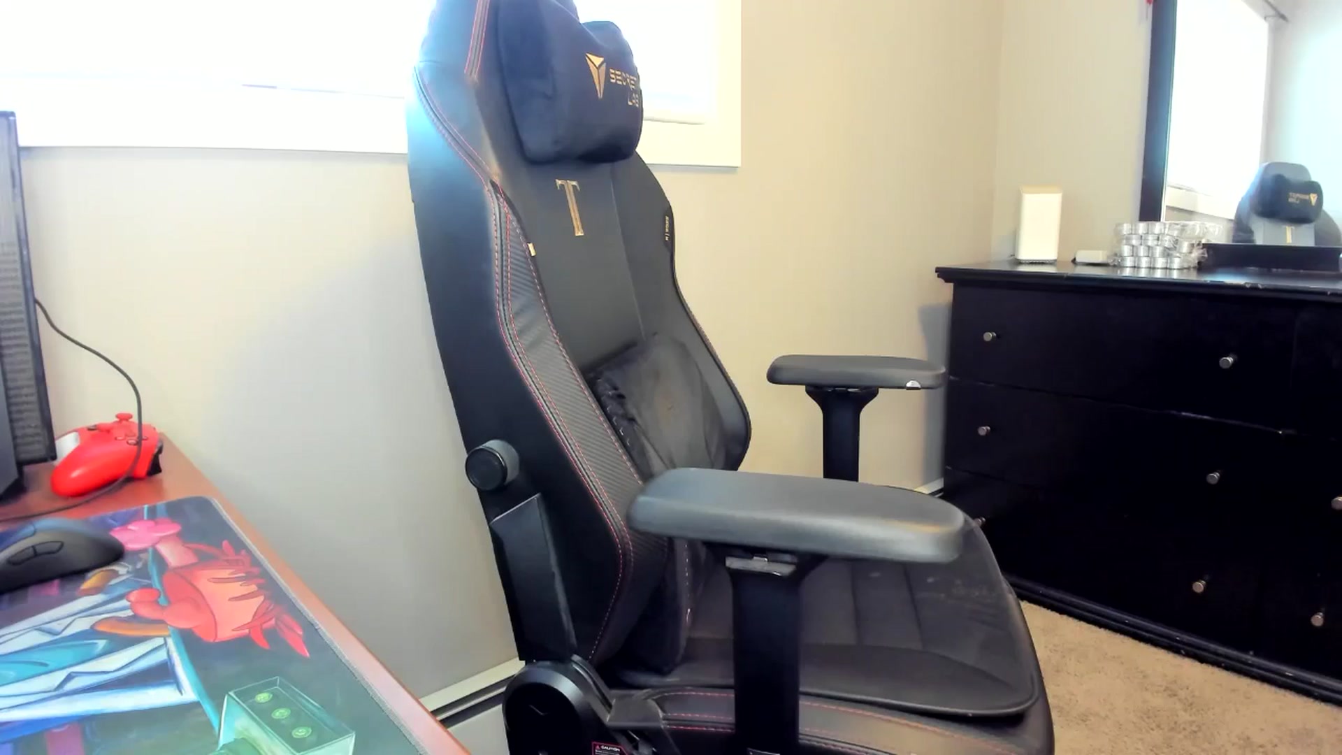 Gallery image thumbnail from Caliii's myfreecams stream on, 11/29/2024, 18:27 image 17 of 20