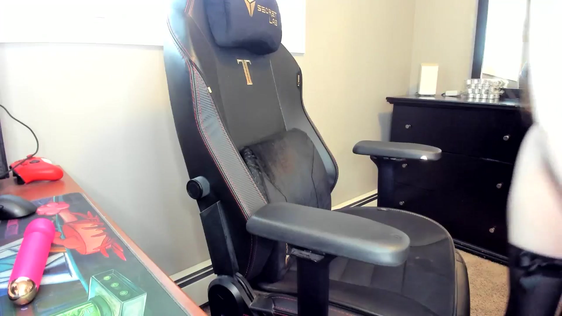 Gallery image thumbnail from Caliii's myfreecams stream on, 12/13/2024, 21:41 image 13 of 20