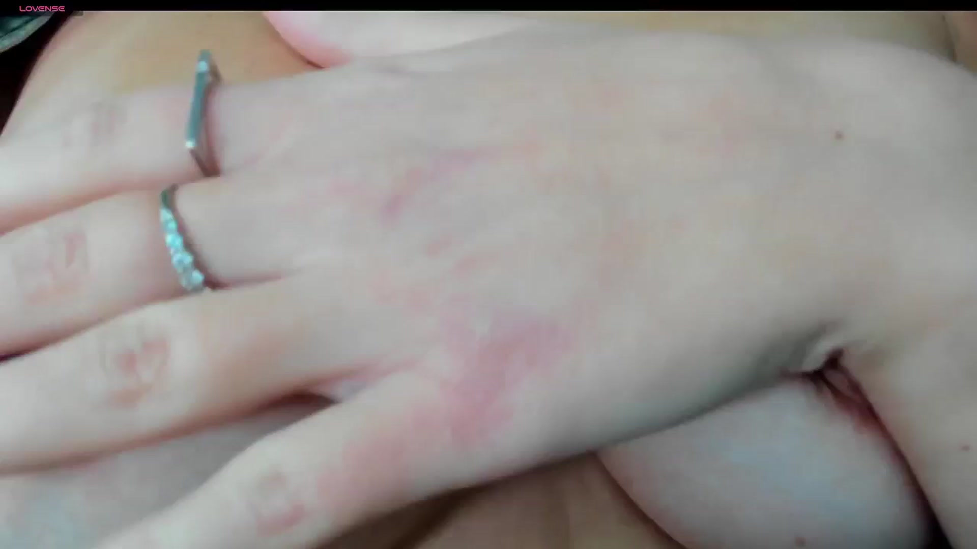 Gallery image thumbnail from CallMeK_'s myfreecams stream on, 11/28/2024, 24:06 image 17 of 20