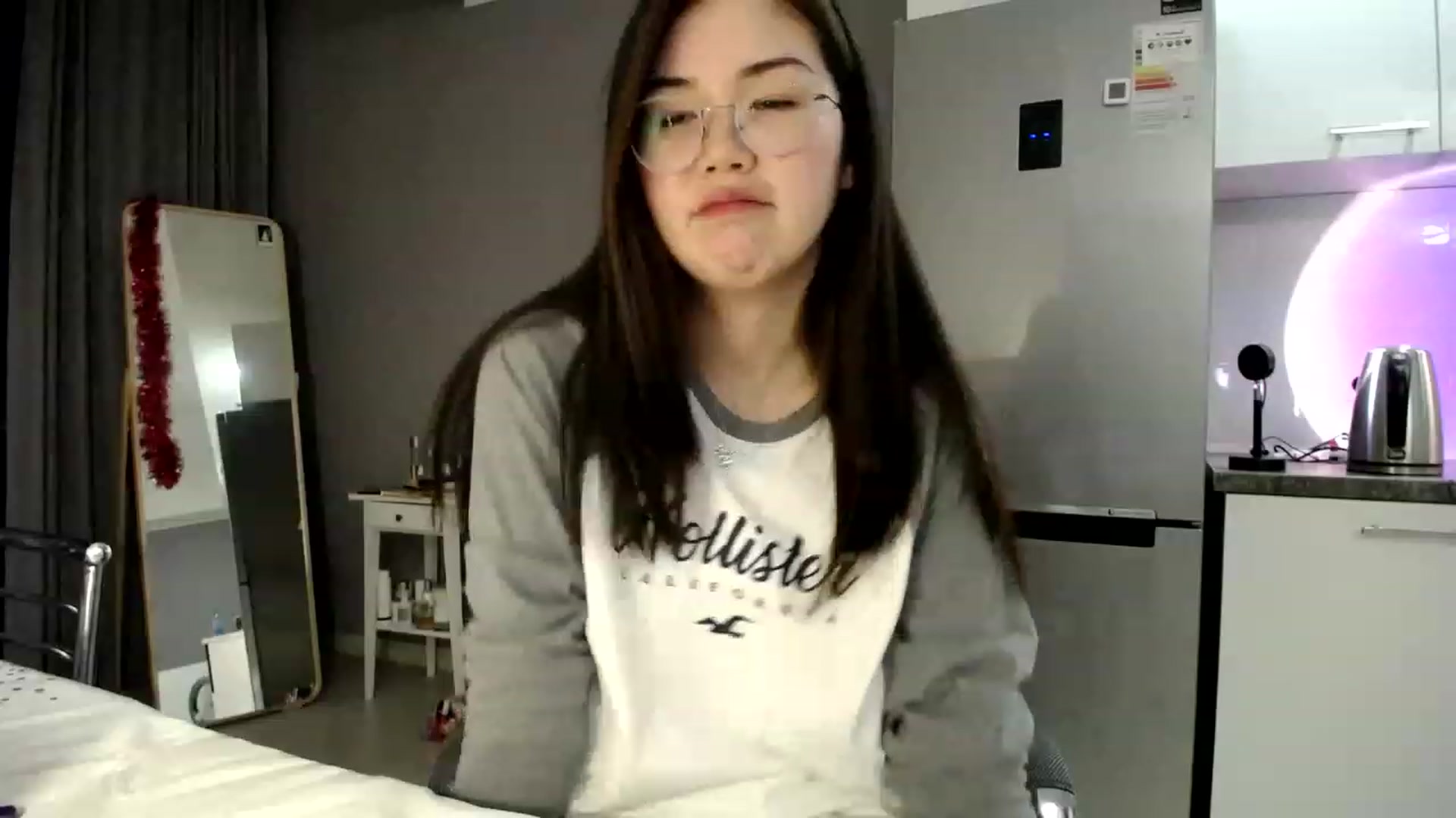 Gallery image thumbnail from CallMeMina's myfreecams stream on, 03/13/2023, 14:43 image 9 of 20