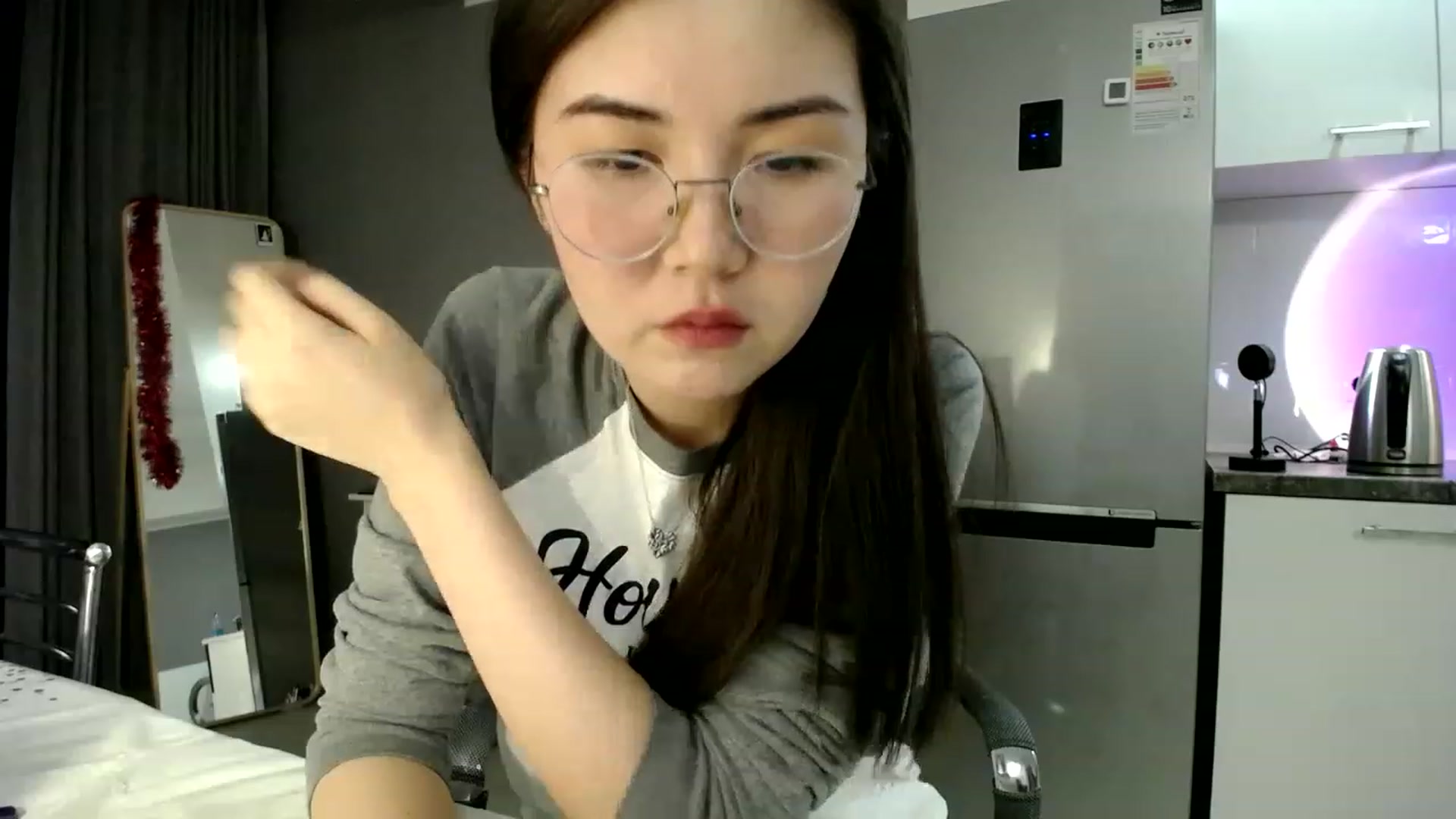 Gallery image thumbnail from CallMeMina's myfreecams stream on, 03/13/2023, 14:43 image 8 of 20