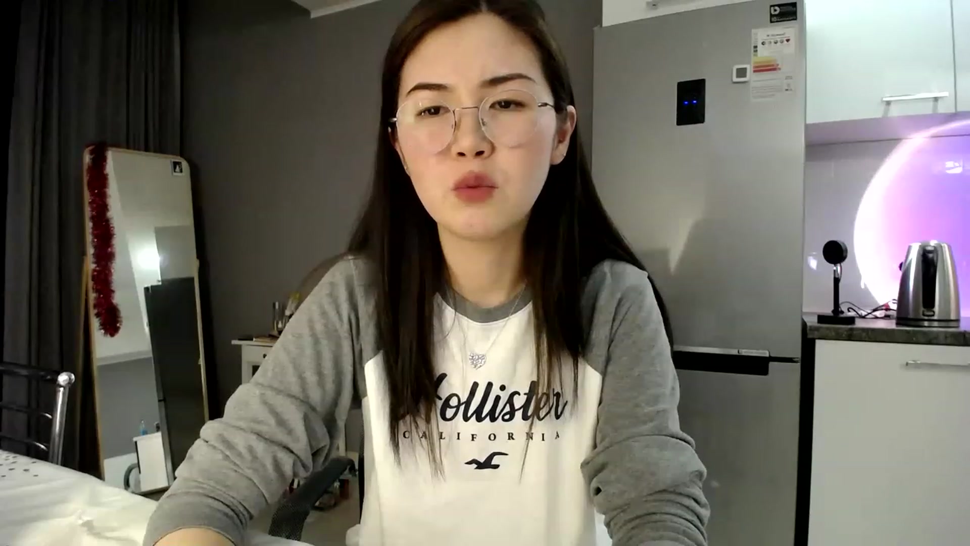 Gallery image thumbnail from CallMeMina's myfreecams stream on, 03/13/2023, 14:43 image 10 of 20