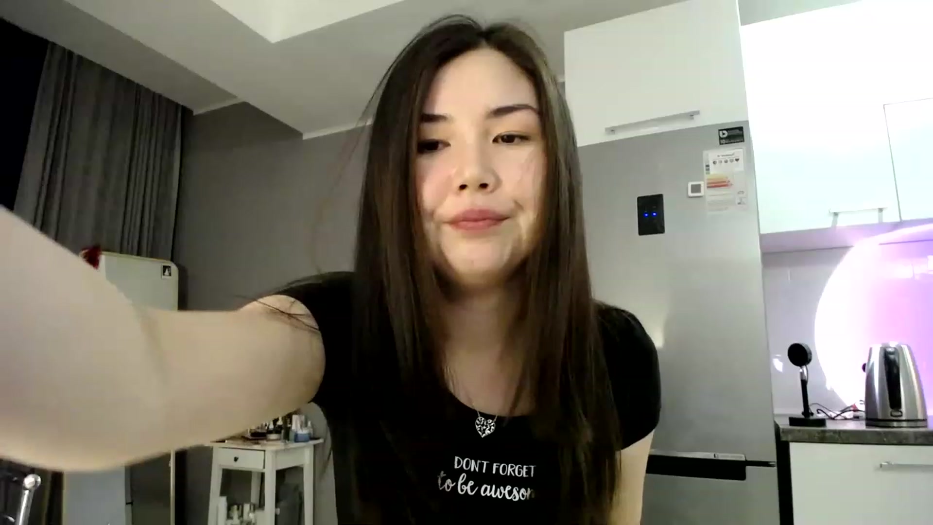 Gallery image thumbnail from CallMeMina's myfreecams stream on, 03/13/2023, 14:43 image 12 of 20