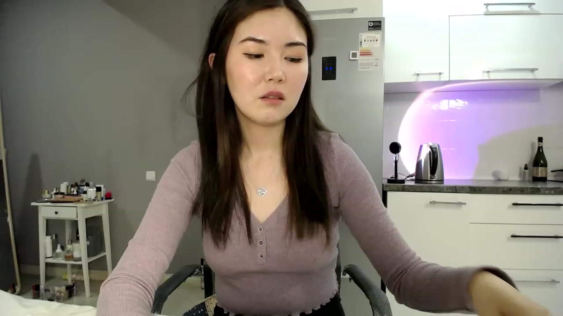 Gallery image thumbnail from CallMeMina's myfreecams stream on, 03/16/2023, 15:14 image 7 of 20