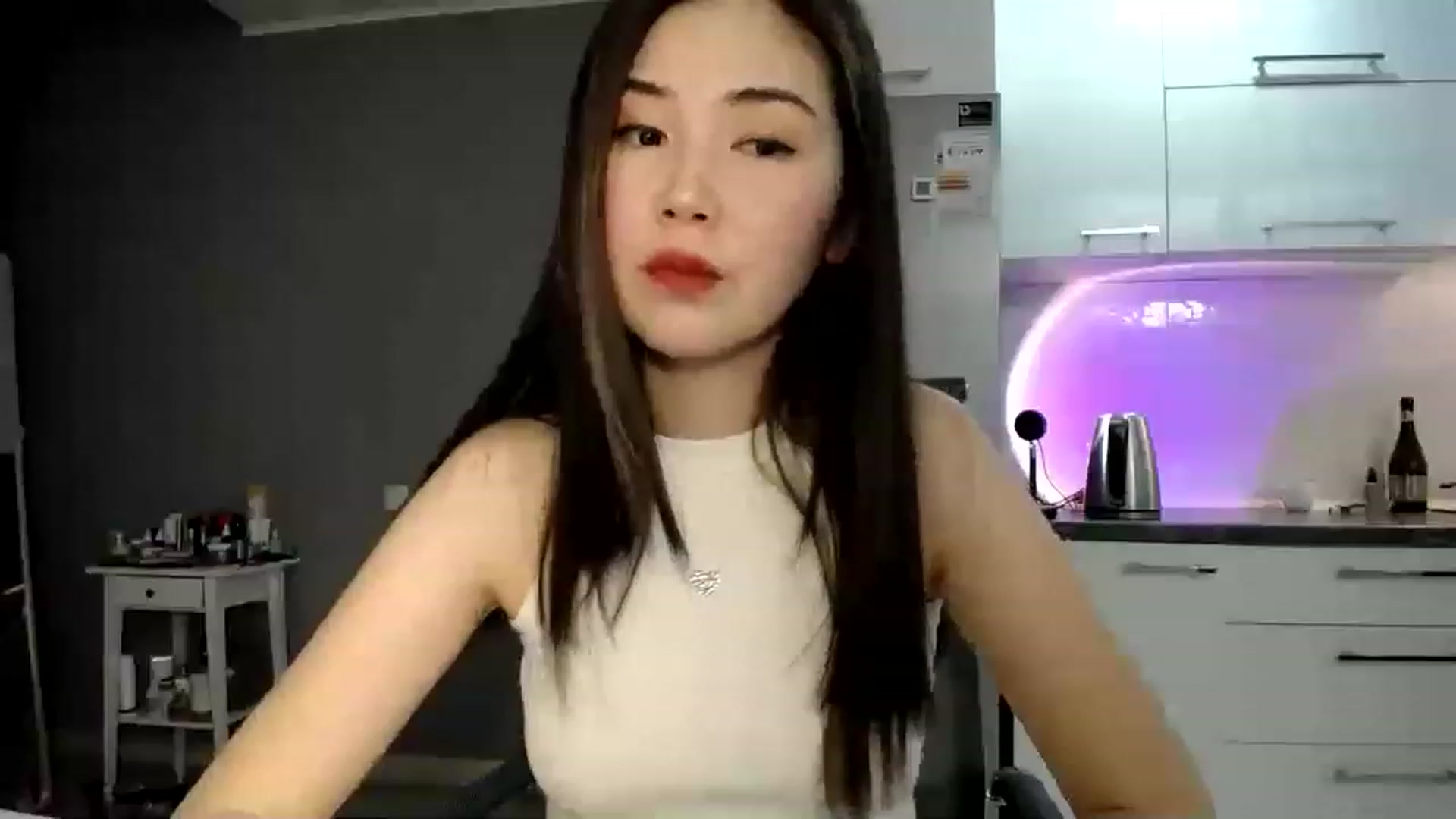 Gallery image thumbnail from CallMeMina's myfreecams stream on, 03/18/2023, 14:36 image 12 of 20
