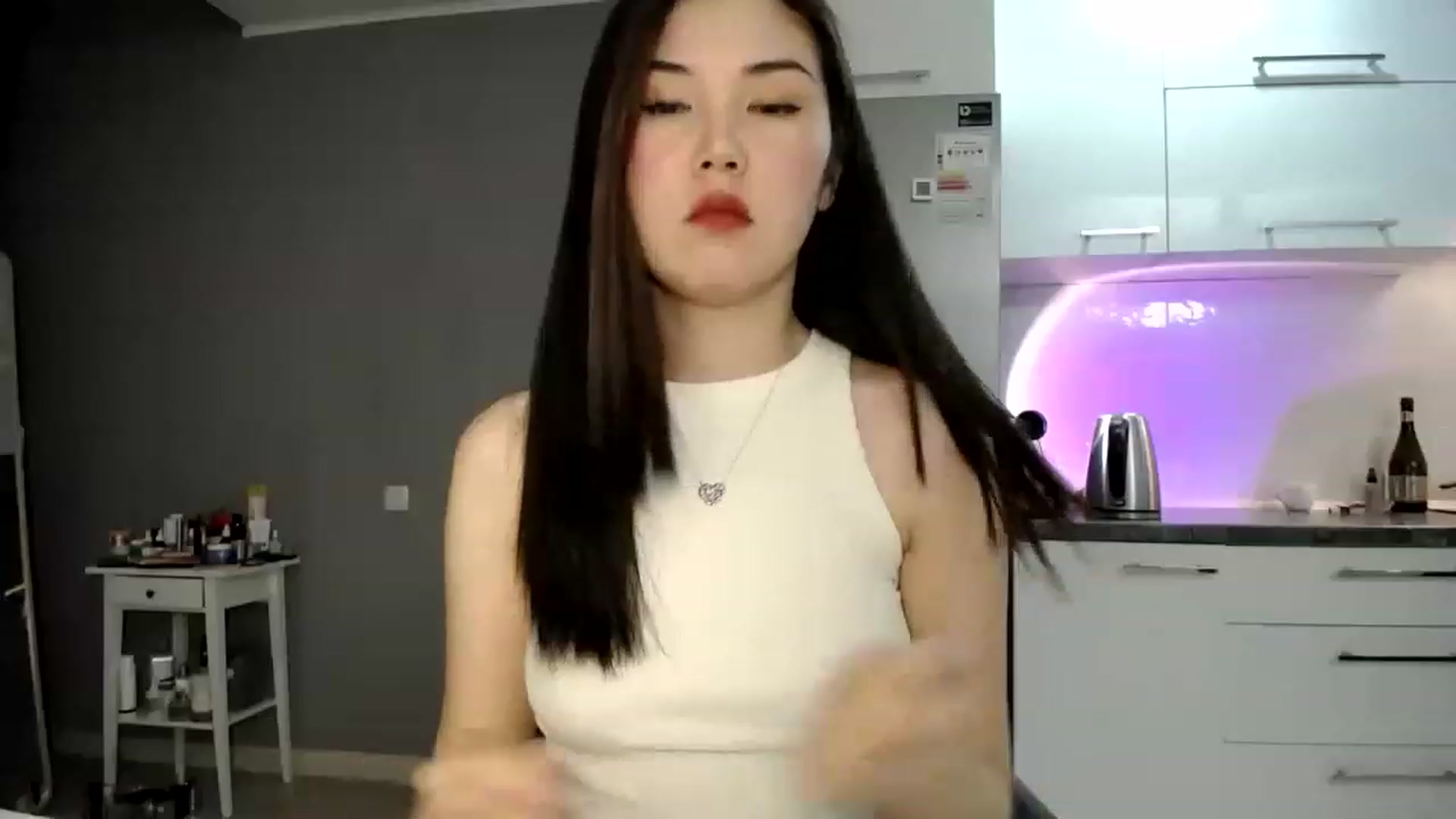 Gallery image thumbnail from CallMeMina's myfreecams stream on, 03/18/2023, 14:36 image 8 of 20