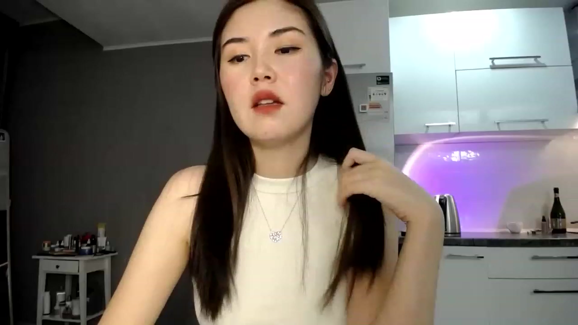 Gallery image thumbnail from CallMeMina's myfreecams stream on, 03/18/2023, 14:36 image 4 of 20