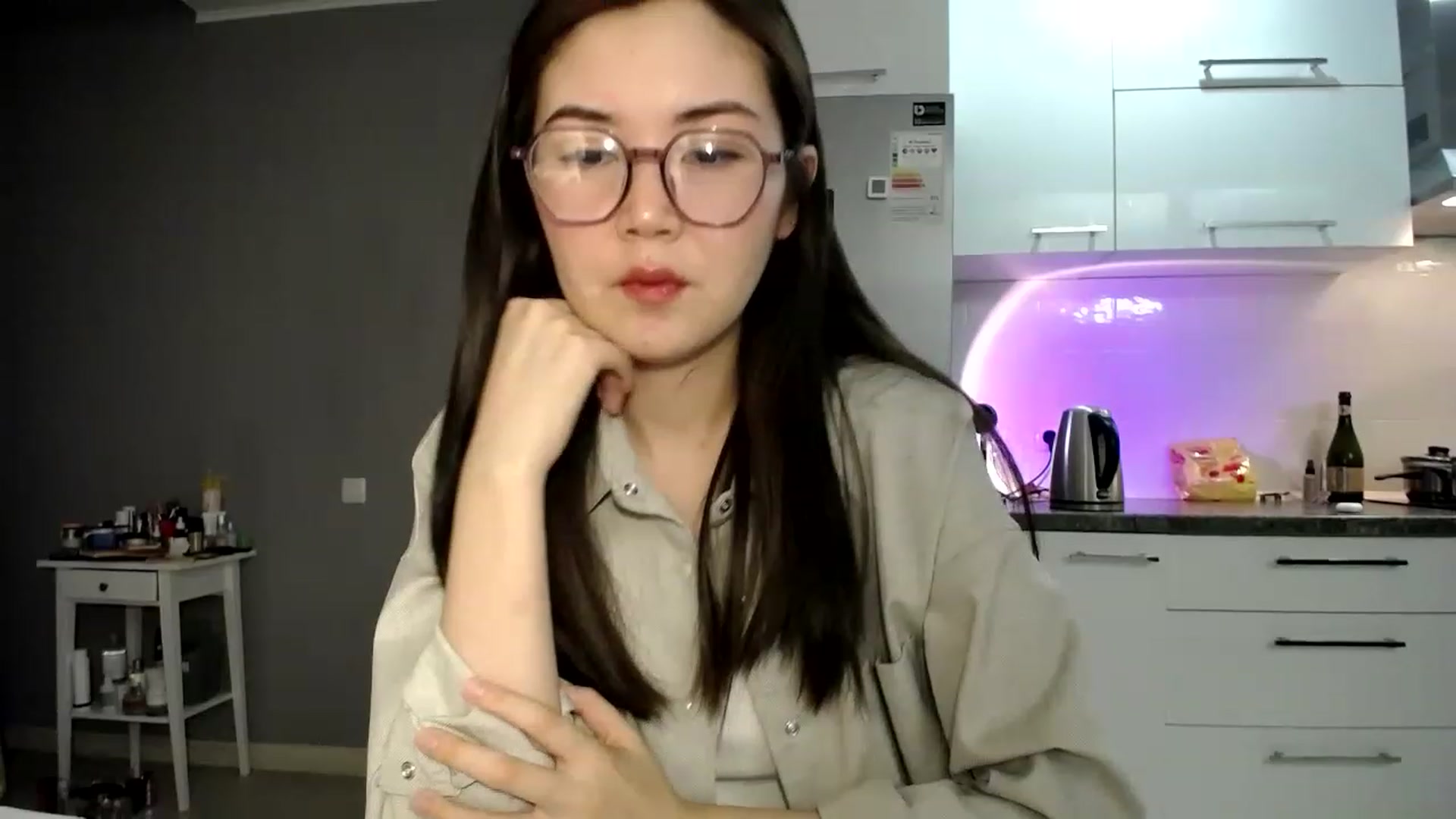 Gallery image thumbnail from CallMeMina's myfreecams stream on, 03/19/2023, 15:10 image 4 of 20