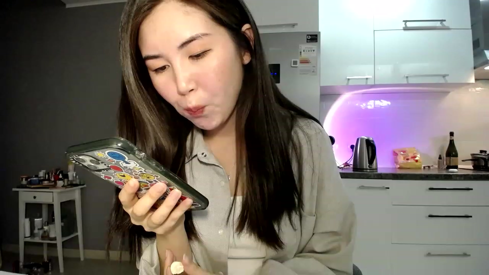 Gallery image thumbnail from CallMeMina's myfreecams stream on, 03/19/2023, 15:10 image 9 of 20