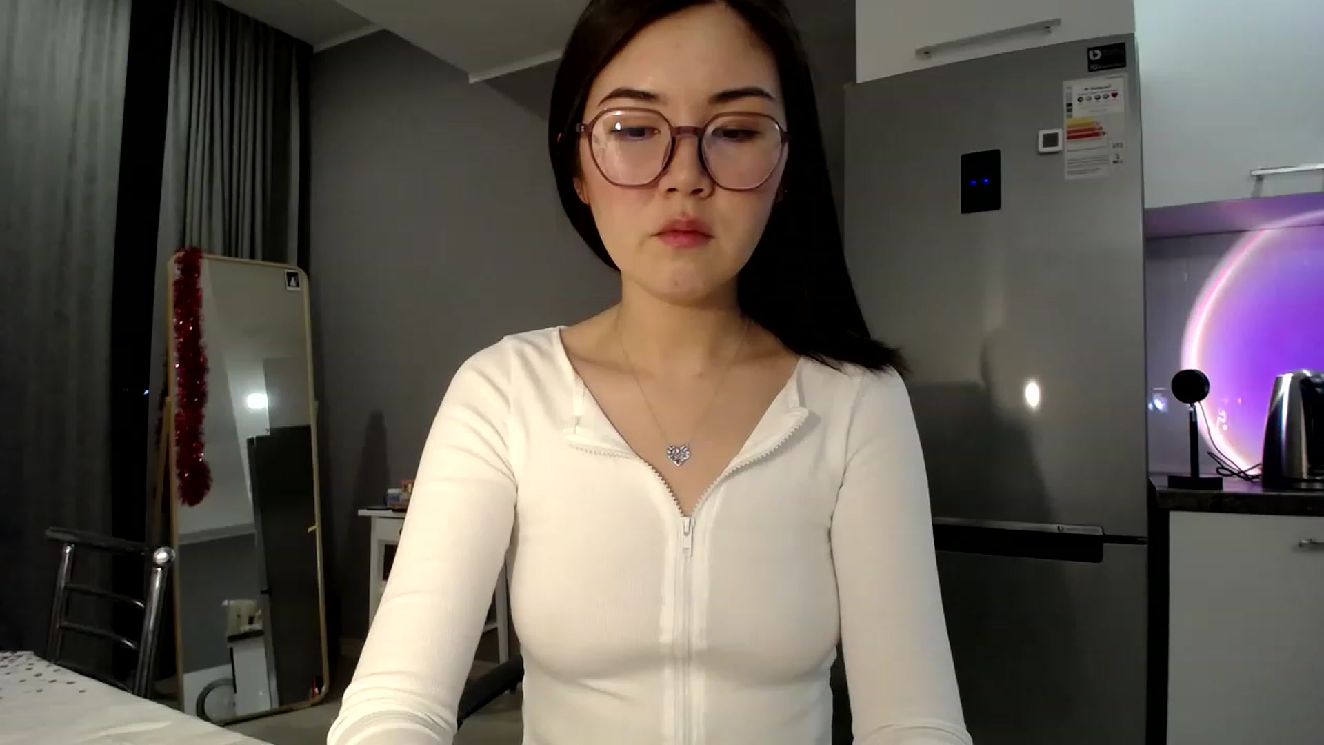 Gallery image thumbnail from CallMeMina's myfreecams stream on, 03/20/2023, 15:58 image 18 of 20