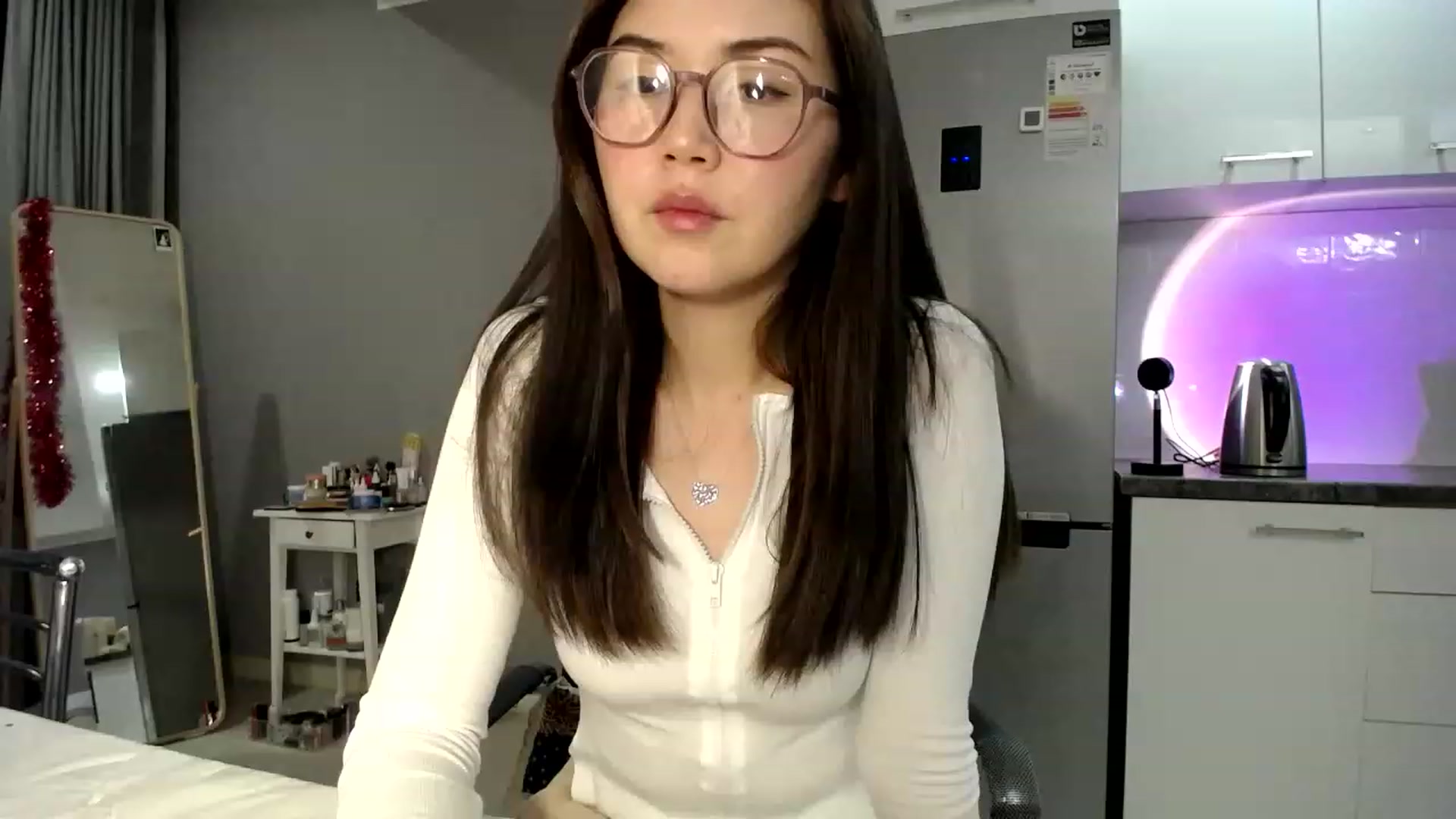 Gallery image thumbnail from CallMeMina's myfreecams stream on, 03/20/2023, 15:58 image 13 of 20