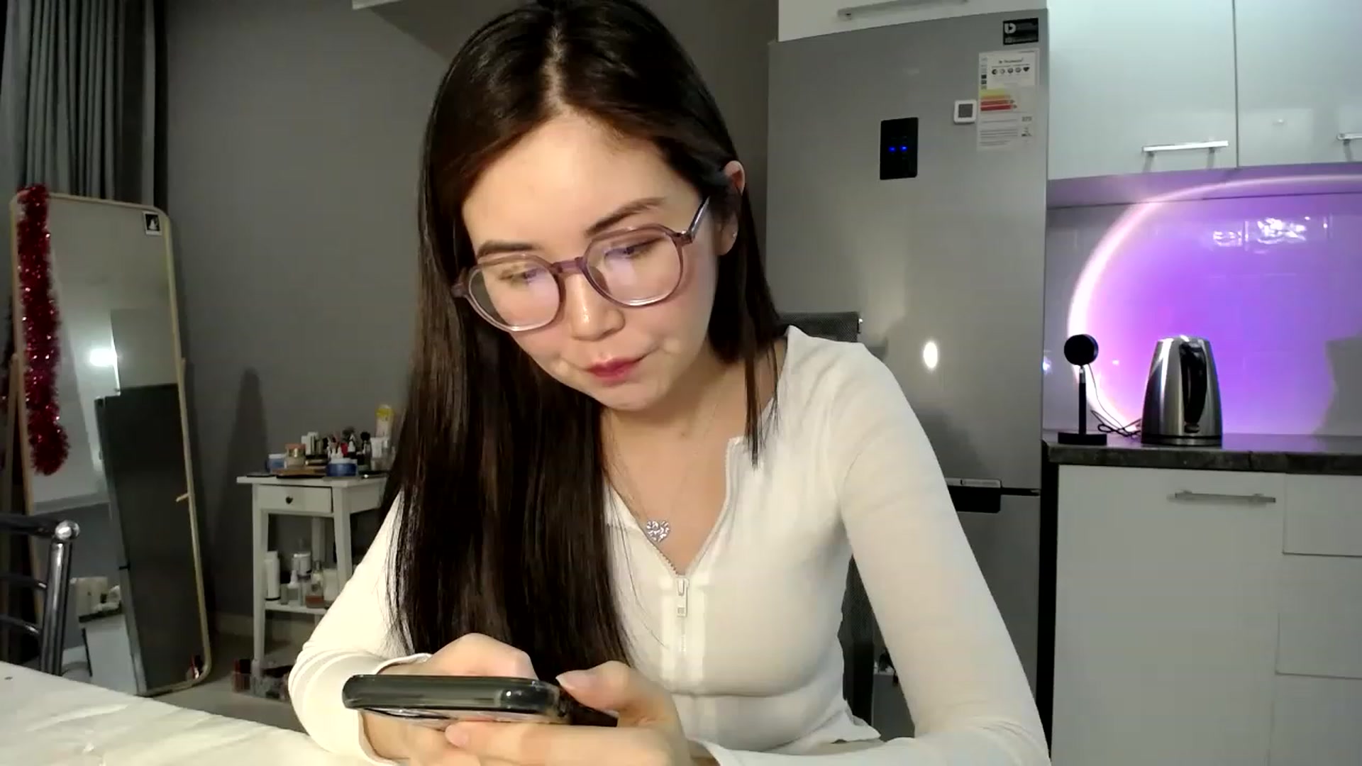 Gallery image thumbnail from CallMeMina's myfreecams stream on, 03/20/2023, 15:58 image 14 of 20