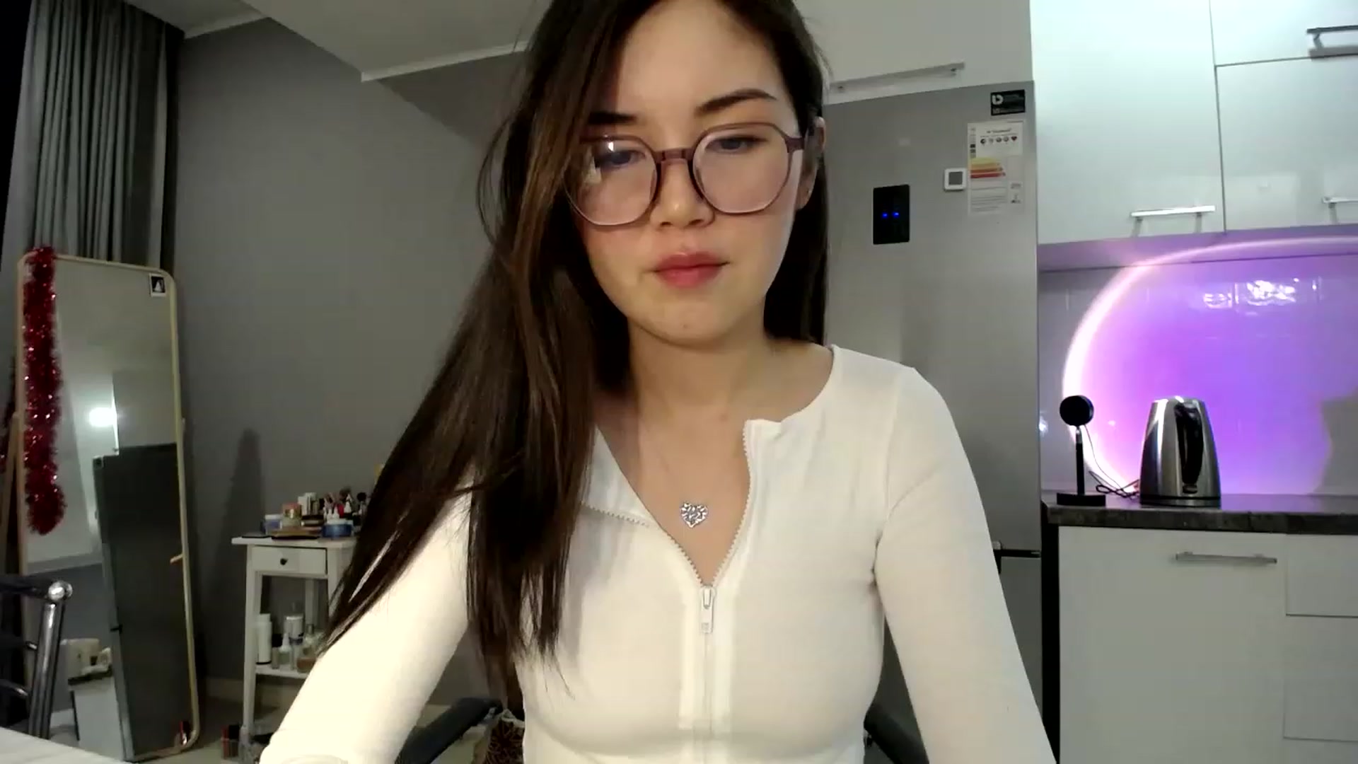 Gallery image thumbnail from CallMeMina's myfreecams stream on, 03/20/2023, 15:58 image 6 of 20