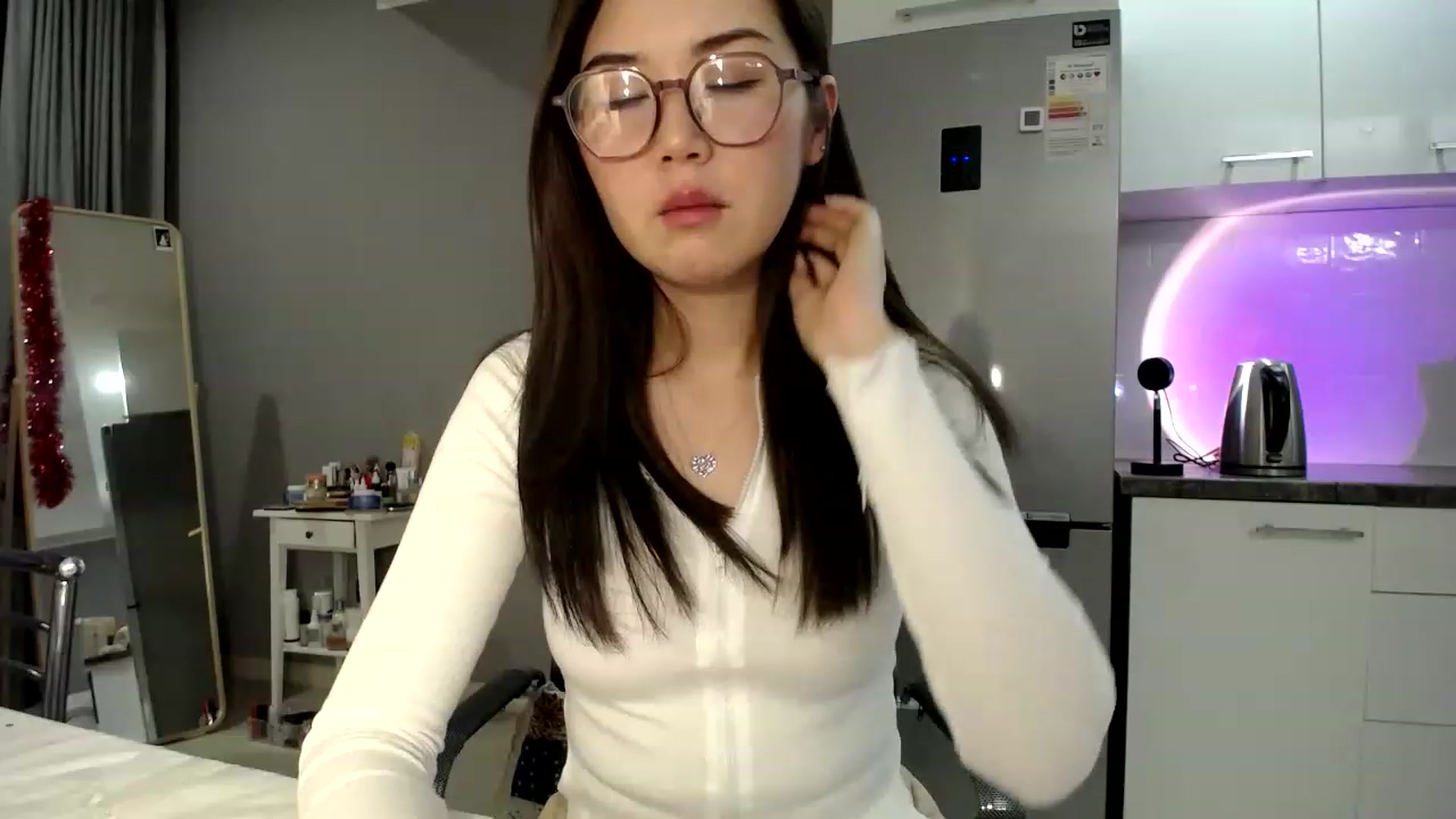 Gallery image thumbnail from CallMeMina's myfreecams stream on, 03/20/2023, 15:58 image 7 of 20