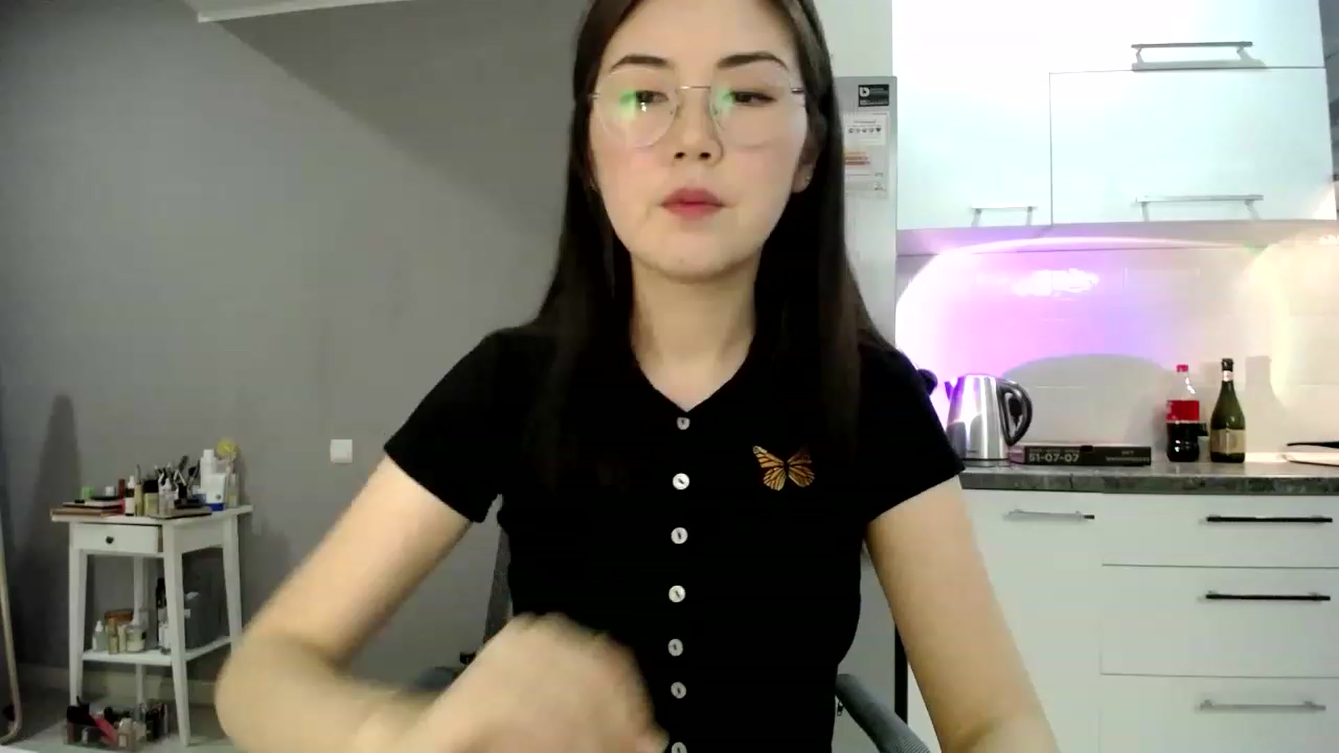 Gallery image thumbnail from CallMeMina's myfreecams stream on, 04/06/2023, 17:46 image 4 of 20