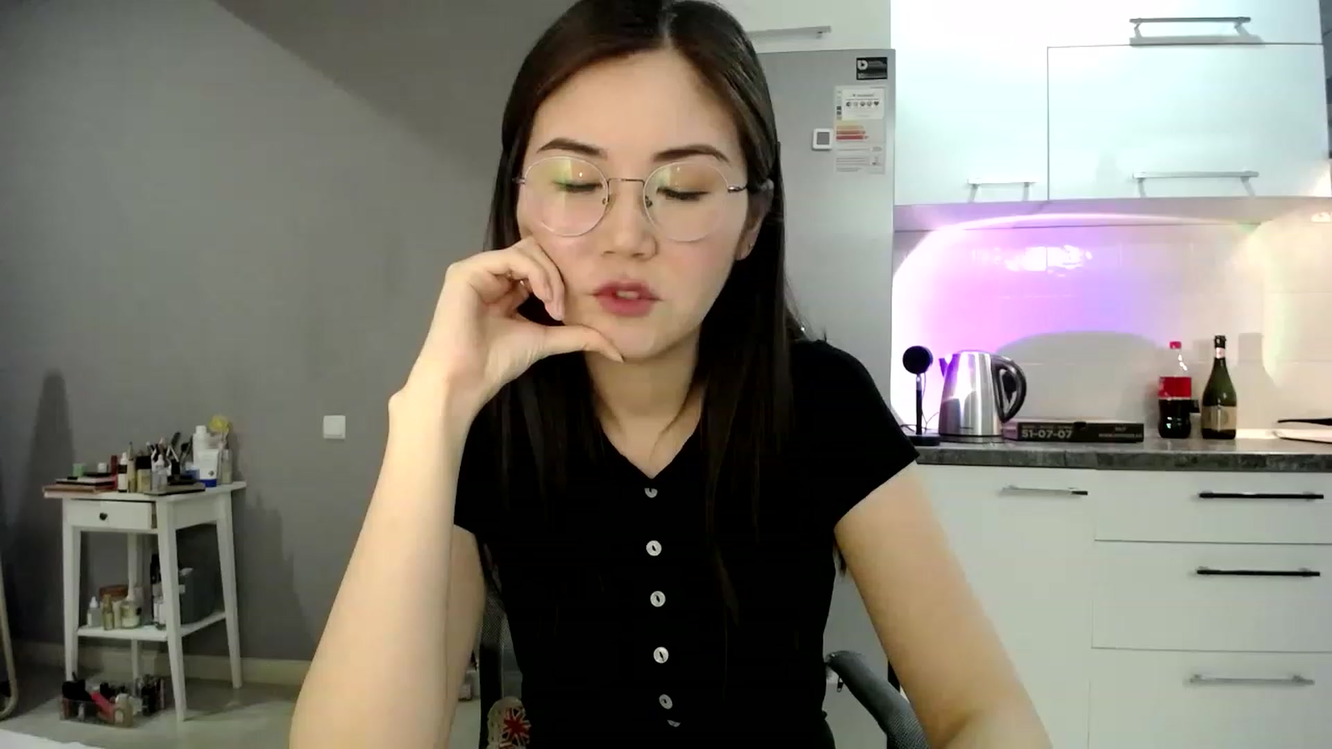 Gallery image thumbnail from CallMeMina's myfreecams stream on, 04/06/2023, 17:46 image 1 of 20