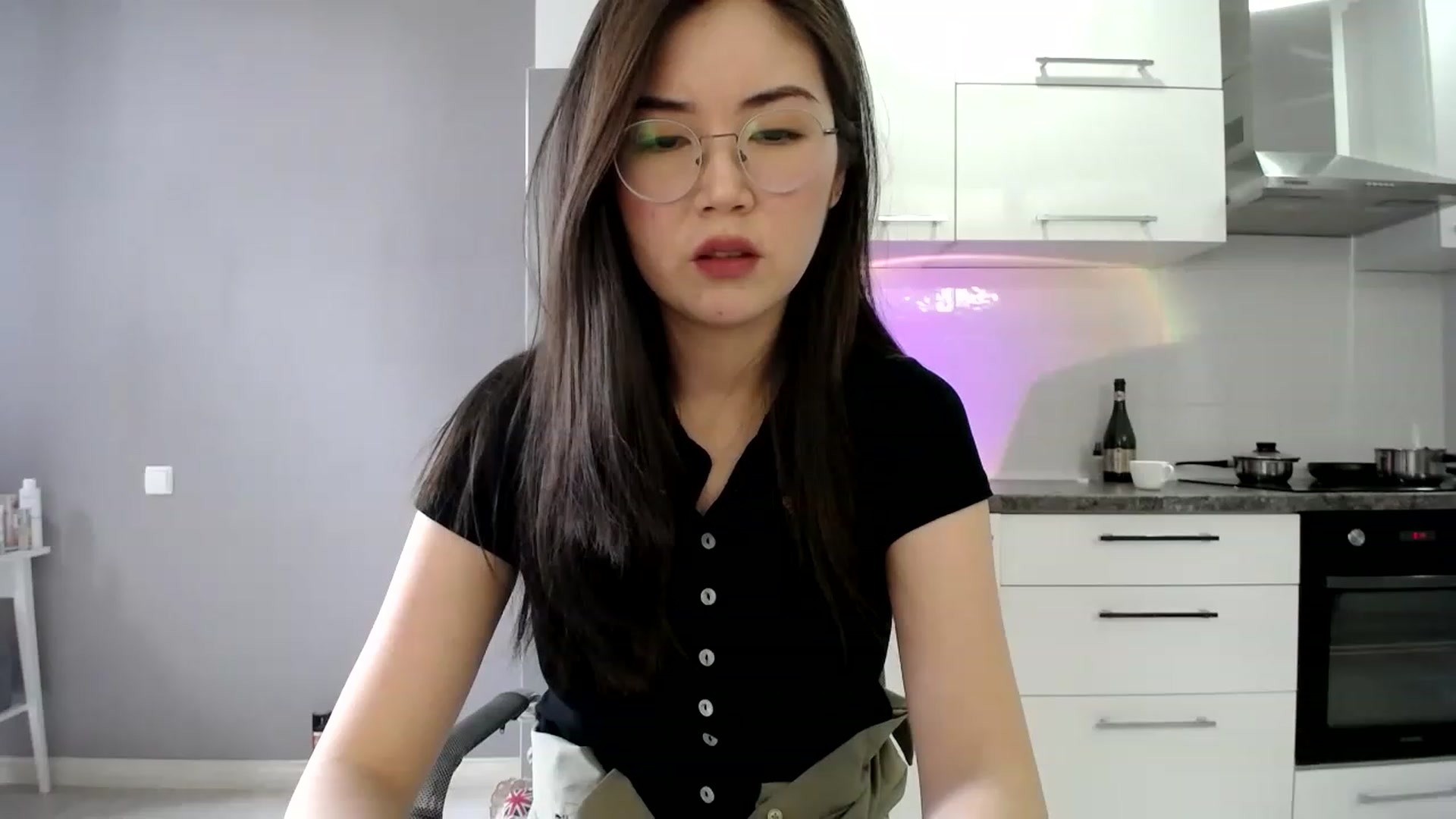 Gallery image thumbnail from CallMeMina's myfreecams stream on, 04/09/2023, 04:47 image 14 of 20